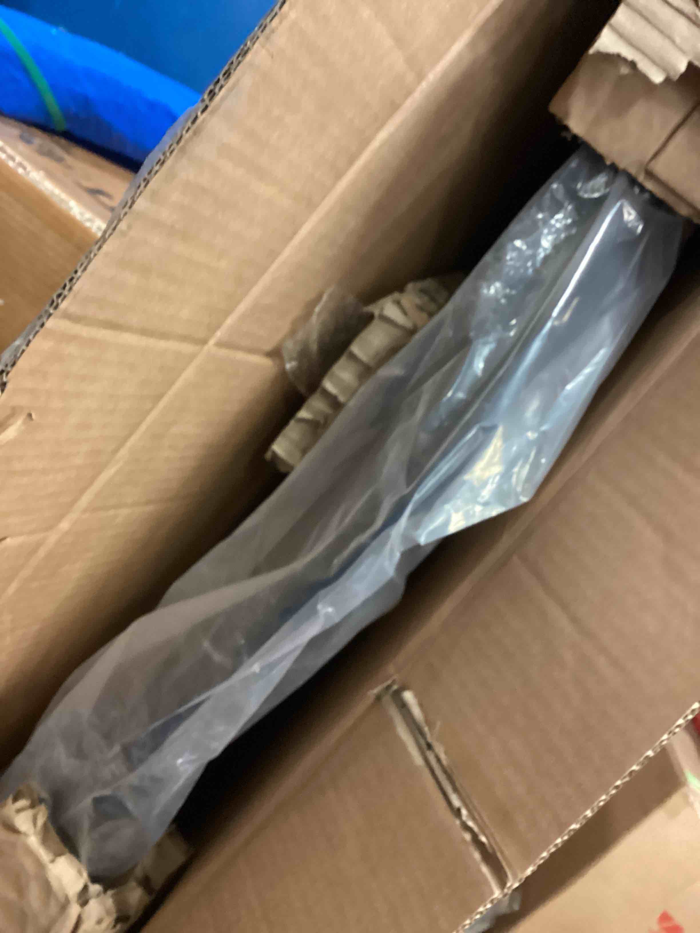 https://s3.amazonaws.com/lotting-images-prod/bidfta/BLU6124154_1712067689340.jpeg