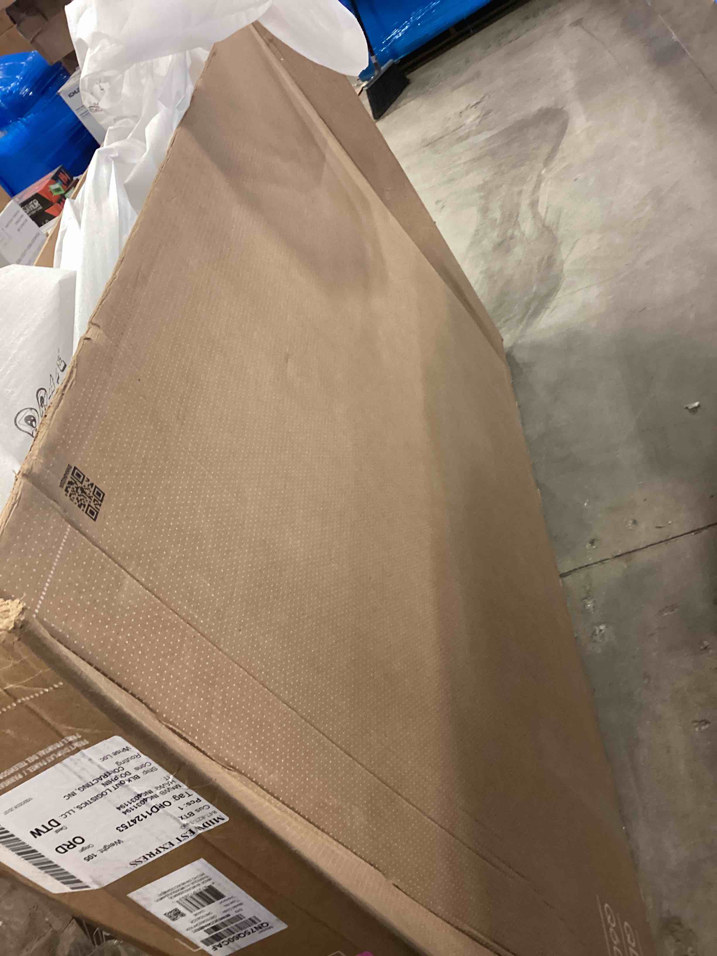 https://s3.amazonaws.com/lotting-images-prod/bidfta/BLU6124176_1712084348614.jpeg