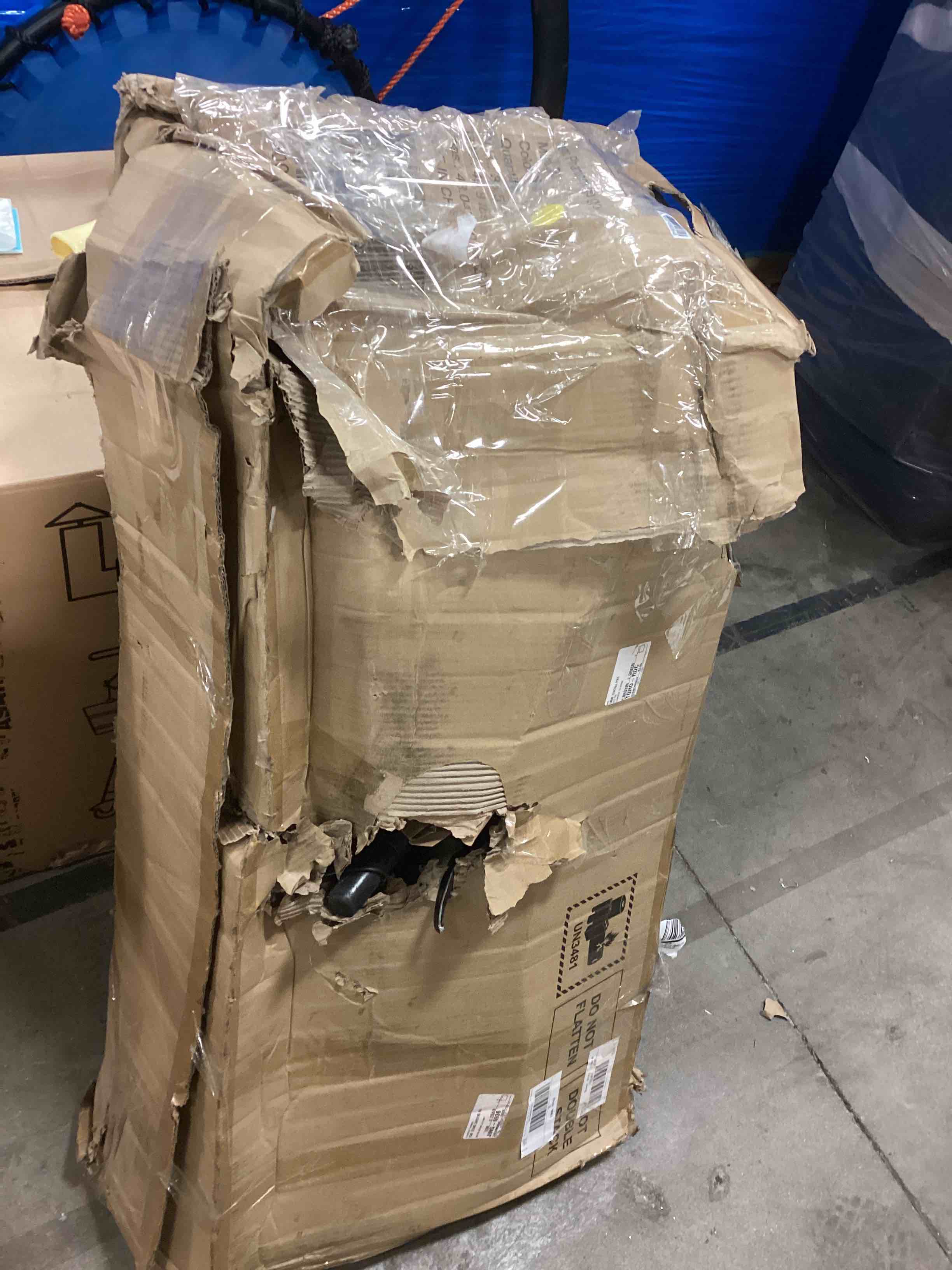 https://s3.amazonaws.com/lotting-images-prod/bidfta/BLU6124283_1712232380599.jpeg