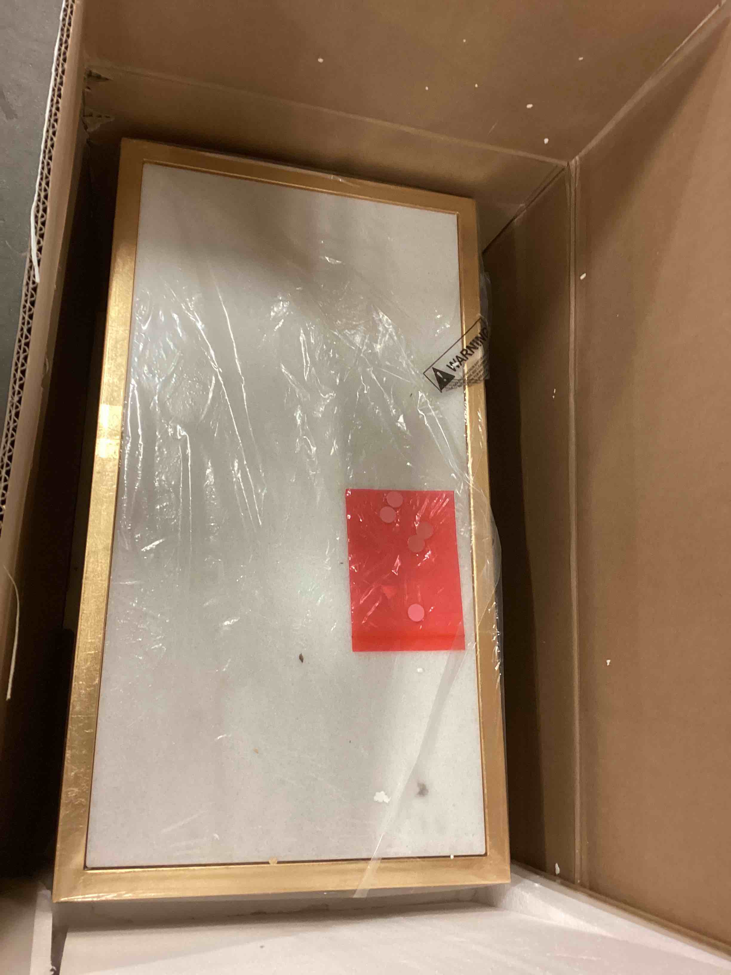 https://s3.amazonaws.com/lotting-images-prod/bidfta/BLU6124710_1712692663971.jpeg