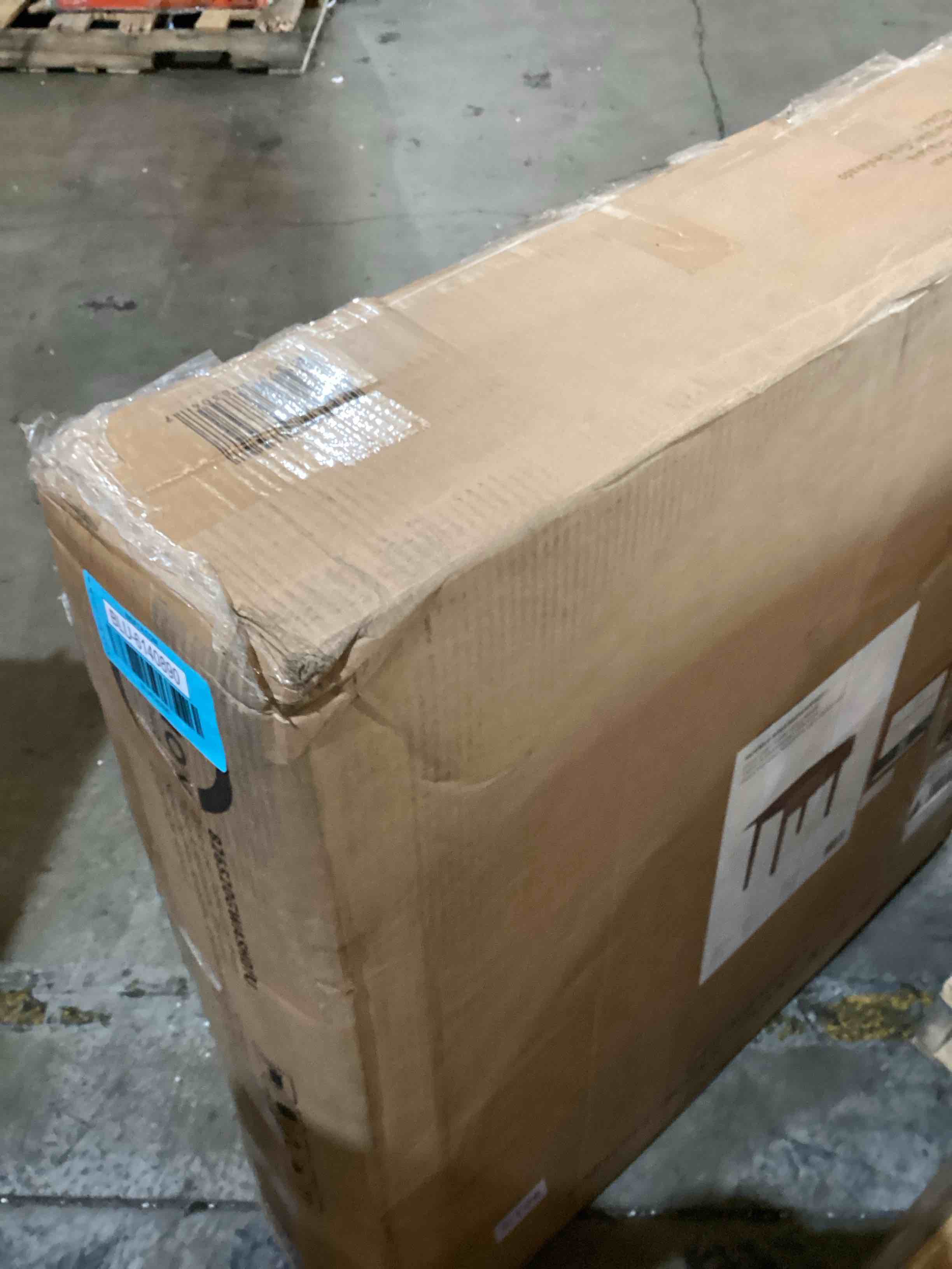 https://s3.amazonaws.com/lotting-images-prod/bidfta/BLU6140890_1721742030197.jpeg