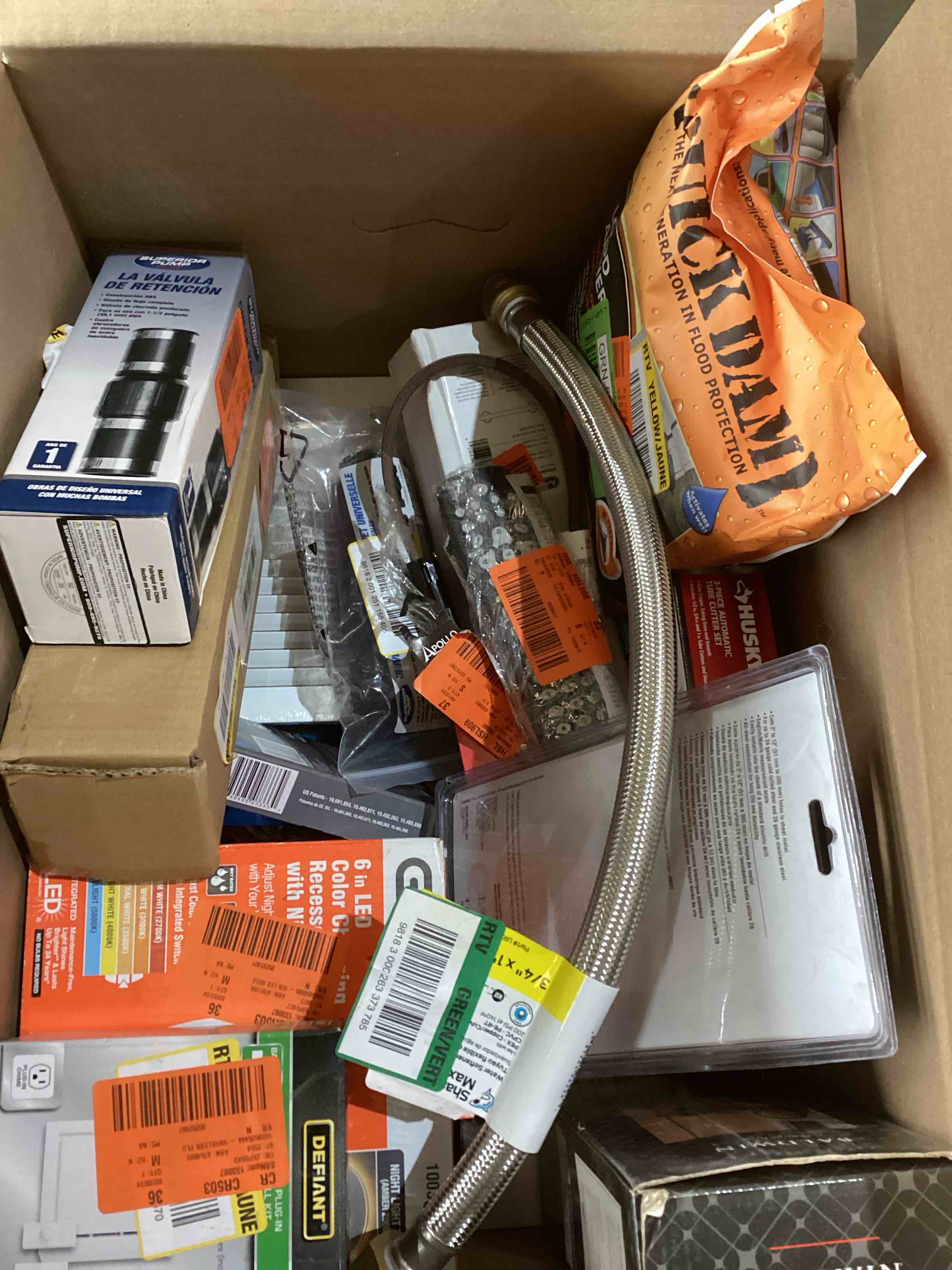 https://s3.amazonaws.com/lotting-images-prod/bidfta/BLU6144278_1712343458241.jpeg