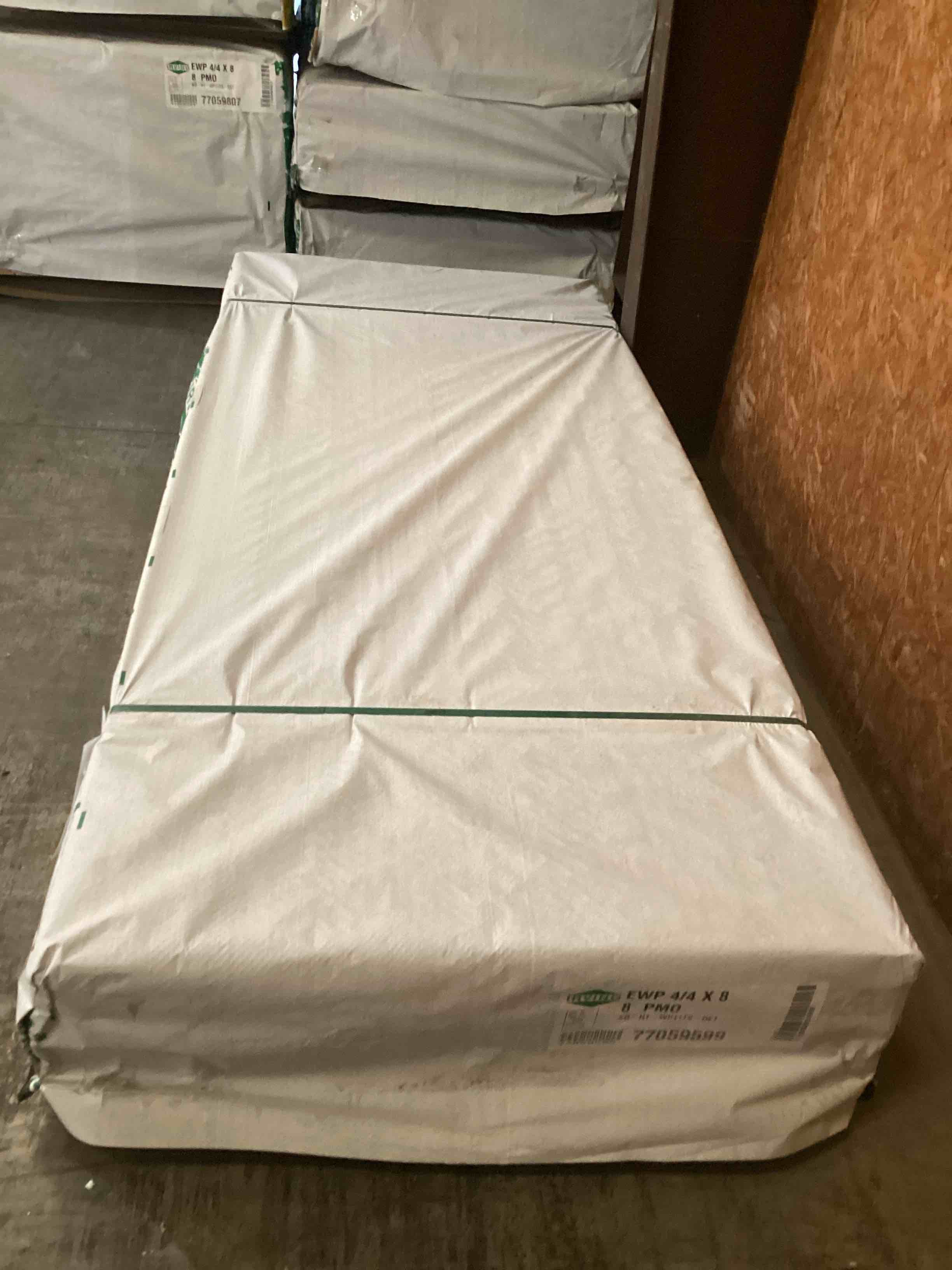 https://s3.amazonaws.com/lotting-images-prod/bidfta/BLU6144553_1720719896399.jpeg