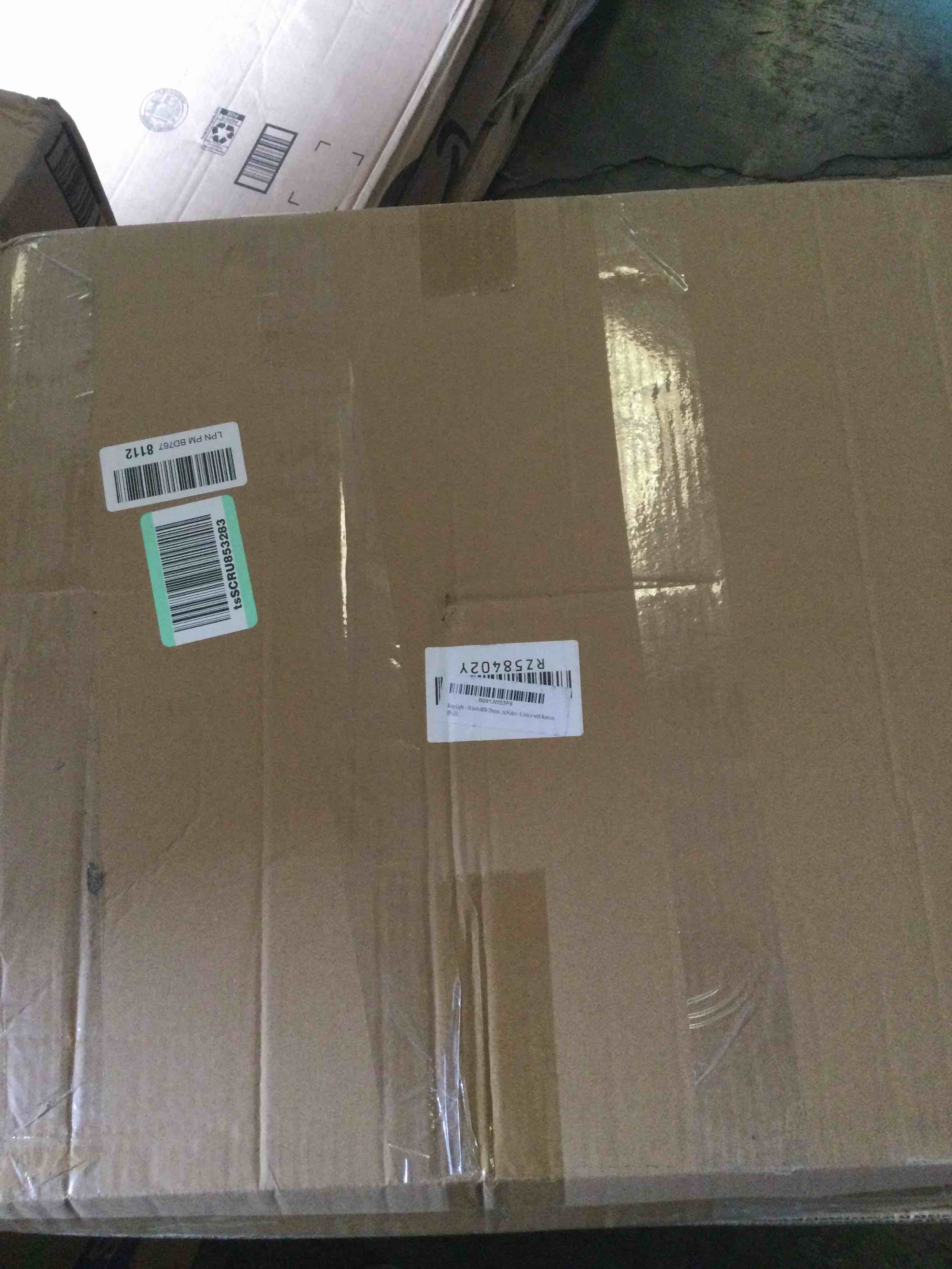 https://s3.amazonaws.com/lotting-images-prod/bidfta/BLU6145478_1726588118525.jpeg