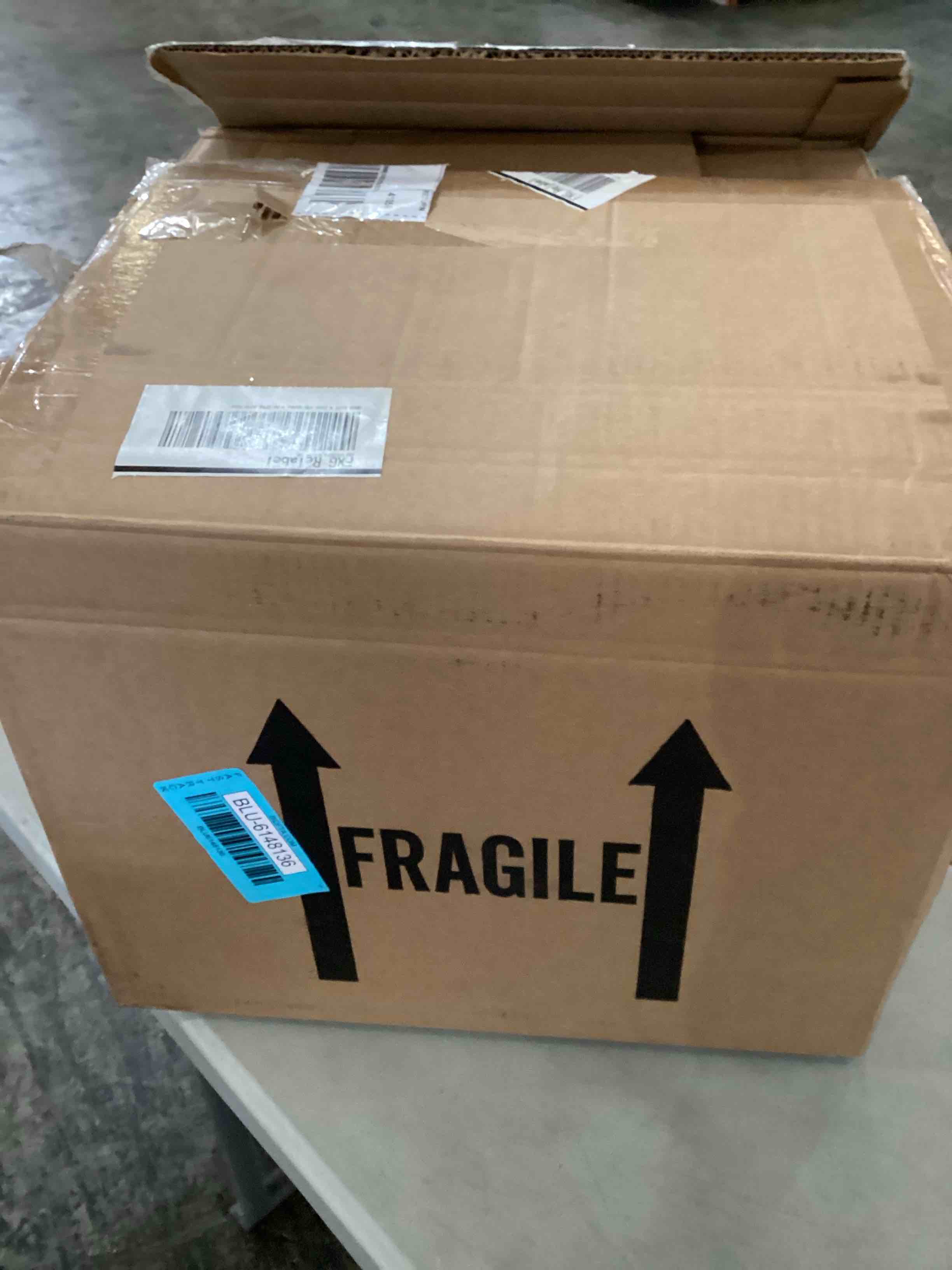 https://s3.amazonaws.com/lotting-images-prod/bidfta/BLU6148136_1720627028745.jpeg