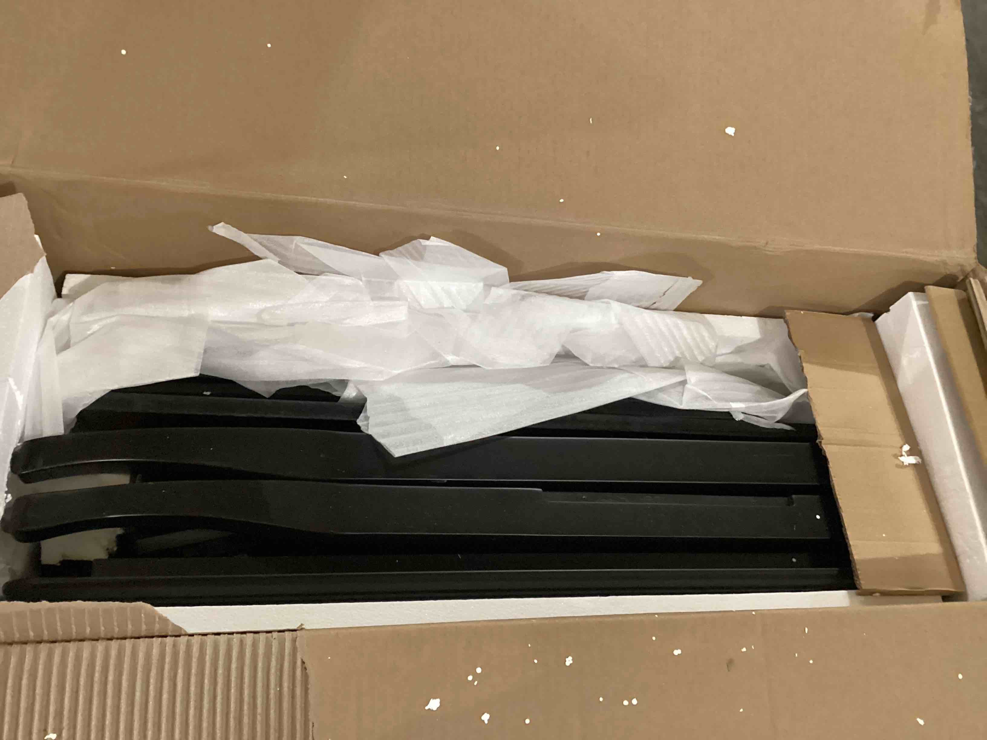 https://s3.amazonaws.com/lotting-images-prod/bidfta/BLU6148145_1720634174522.jpeg