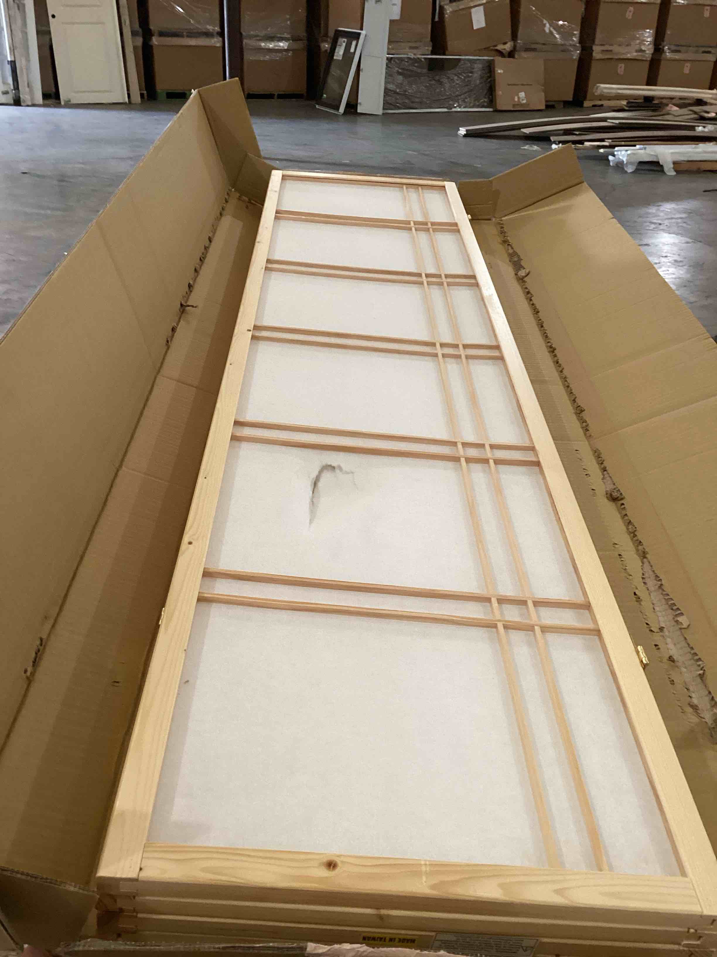 https://s3.amazonaws.com/lotting-images-prod/bidfta/BLU6148385_1721312836542.jpeg