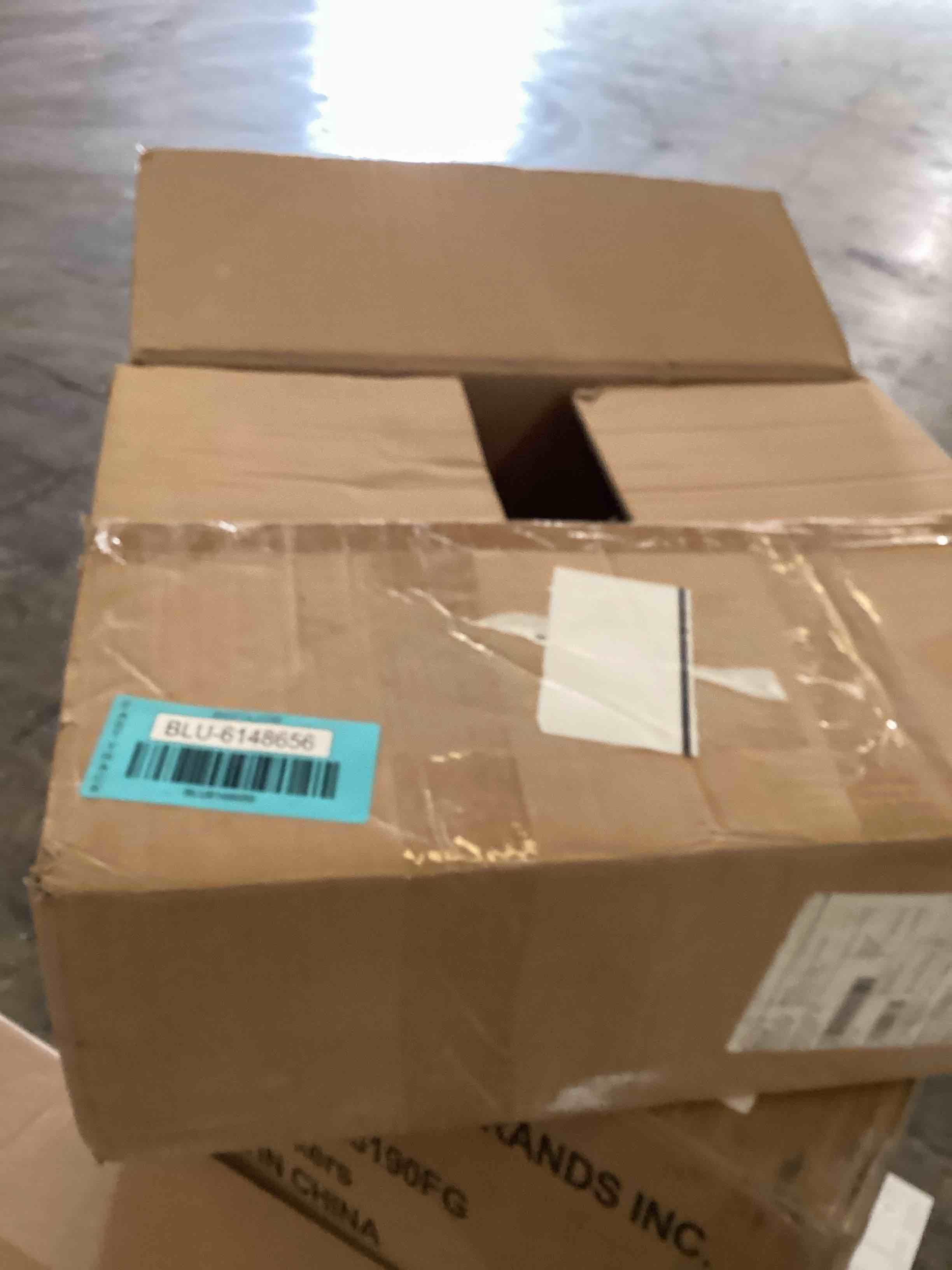 https://s3.amazonaws.com/lotting-images-prod/bidfta/BLU6148656_1721832280005.jpeg