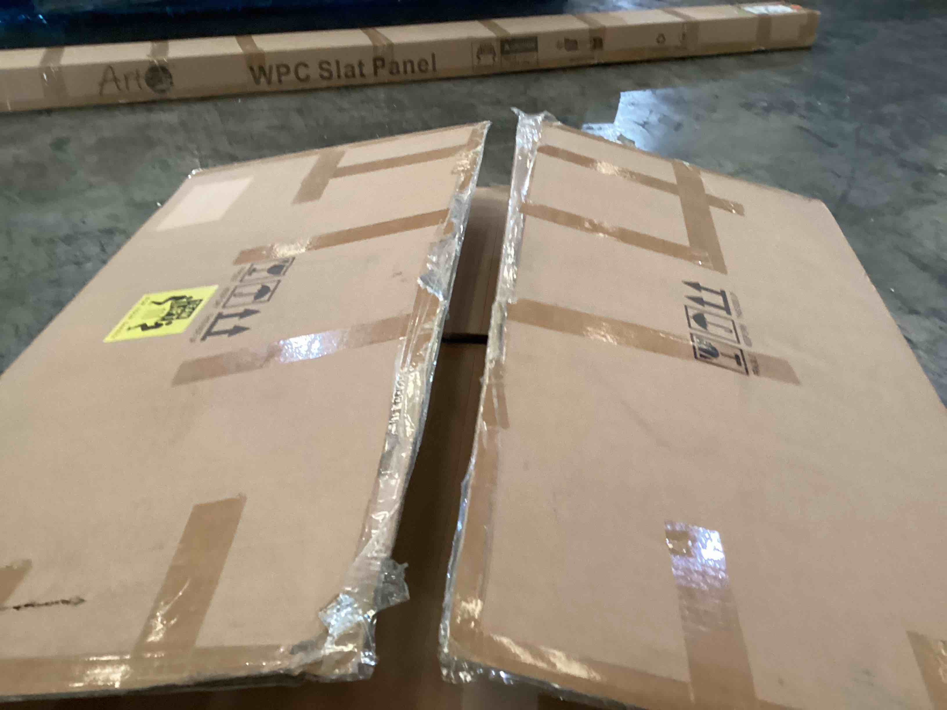 https://s3.amazonaws.com/lotting-images-prod/bidfta/BLU6148910_1722281323118.jpeg