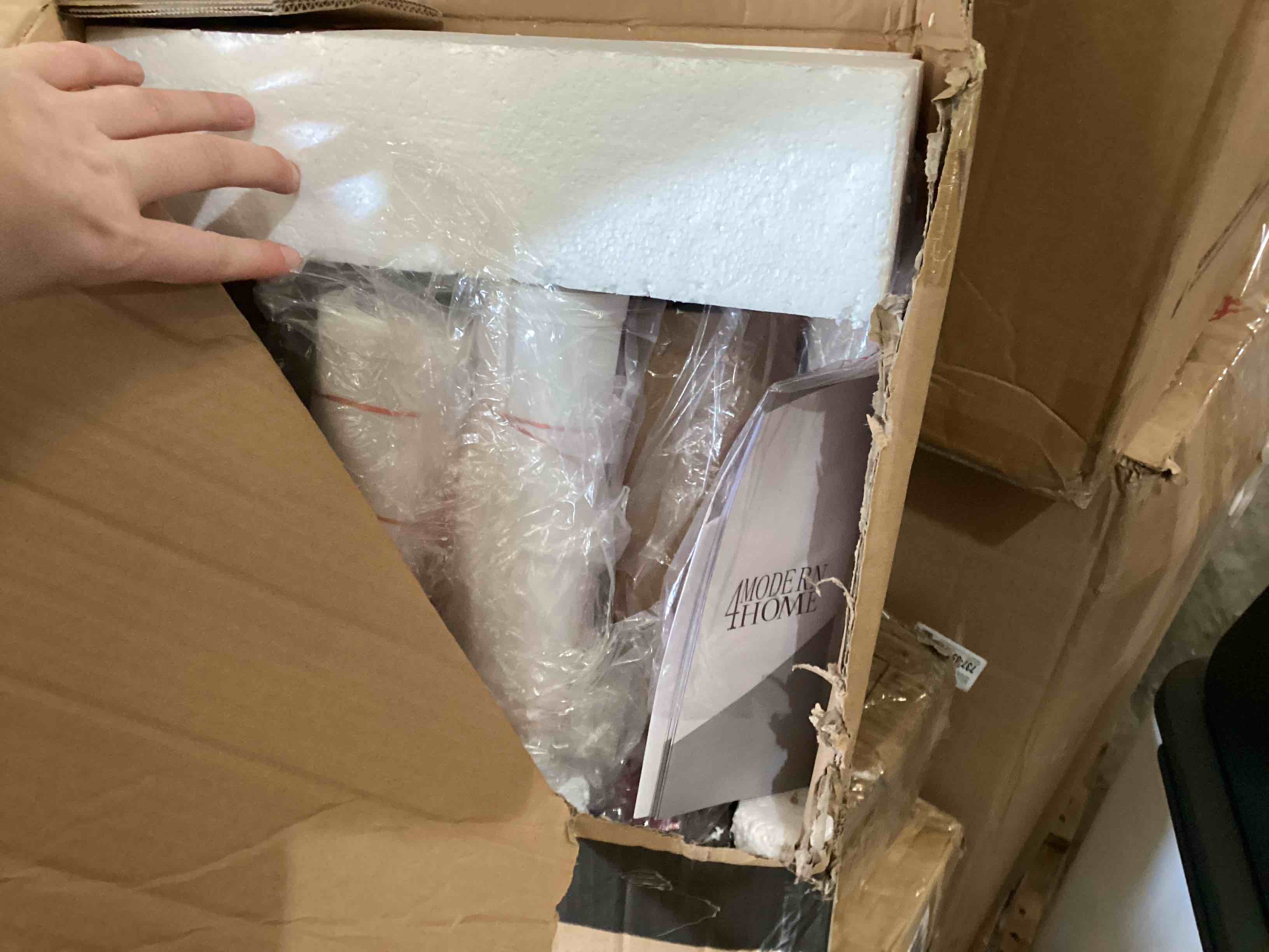 https://s3.amazonaws.com/lotting-images-prod/bidfta/BLU6150519_1722435690584.jpeg