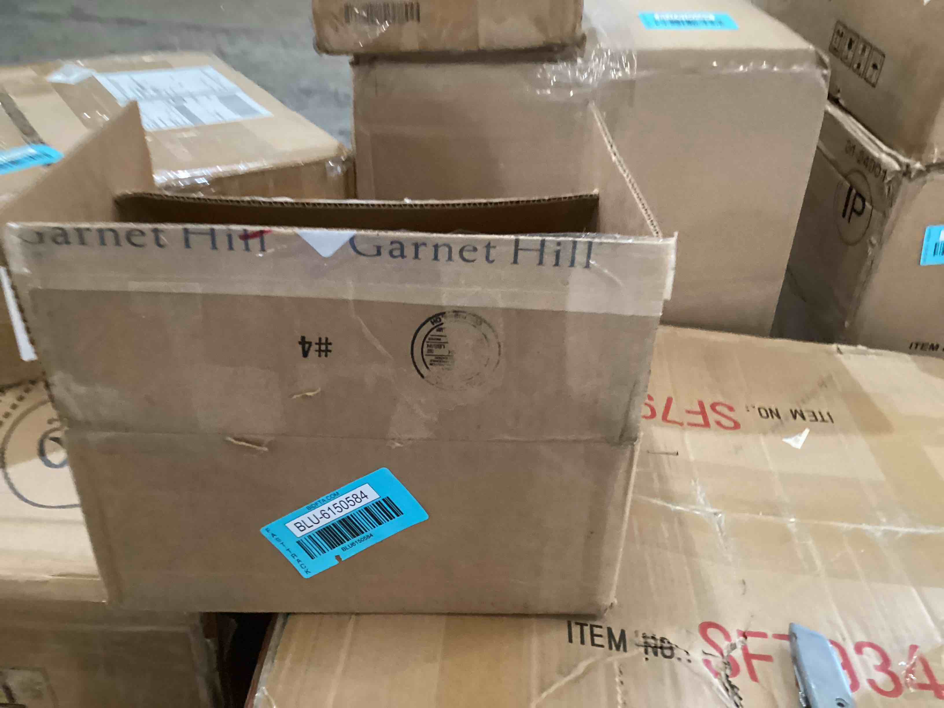 https://s3.amazonaws.com/lotting-images-prod/bidfta/BLU6150584_1722452033490.jpeg