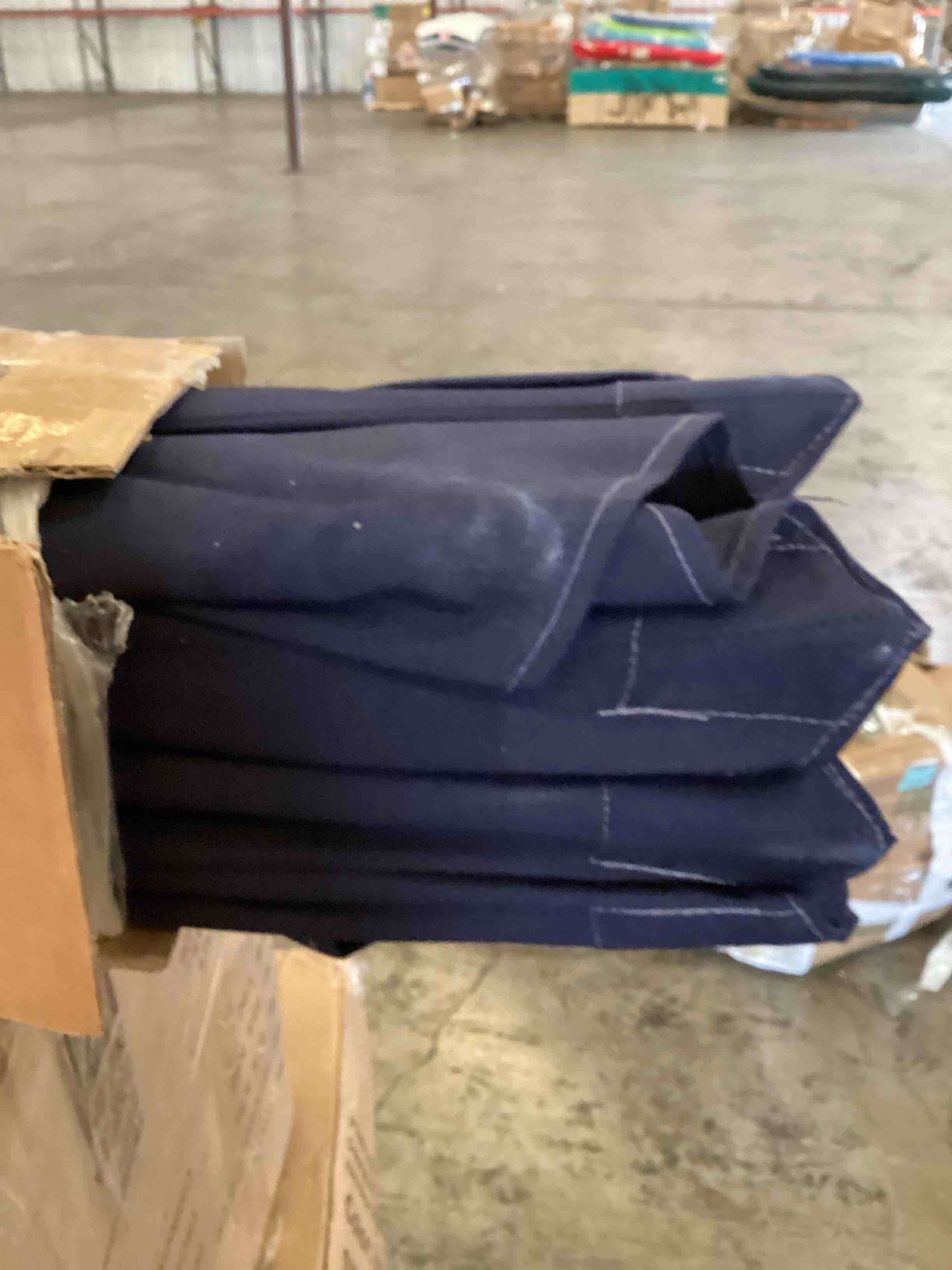 https://s3.amazonaws.com/lotting-images-prod/bidfta/BLU6150843_1722872611187.jpeg