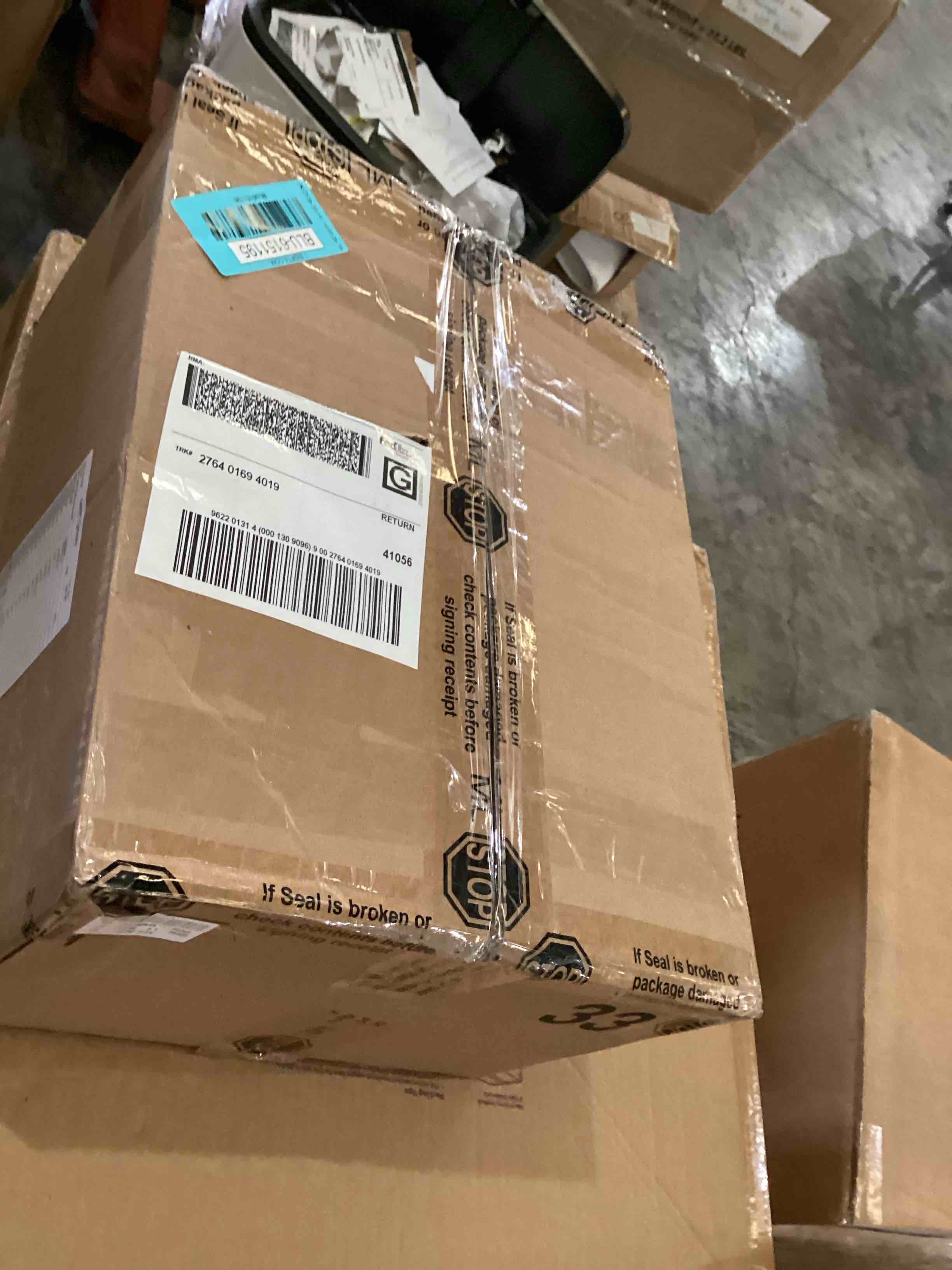 https://s3.amazonaws.com/lotting-images-prod/bidfta/BLU6151195_1723227911141.jpeg