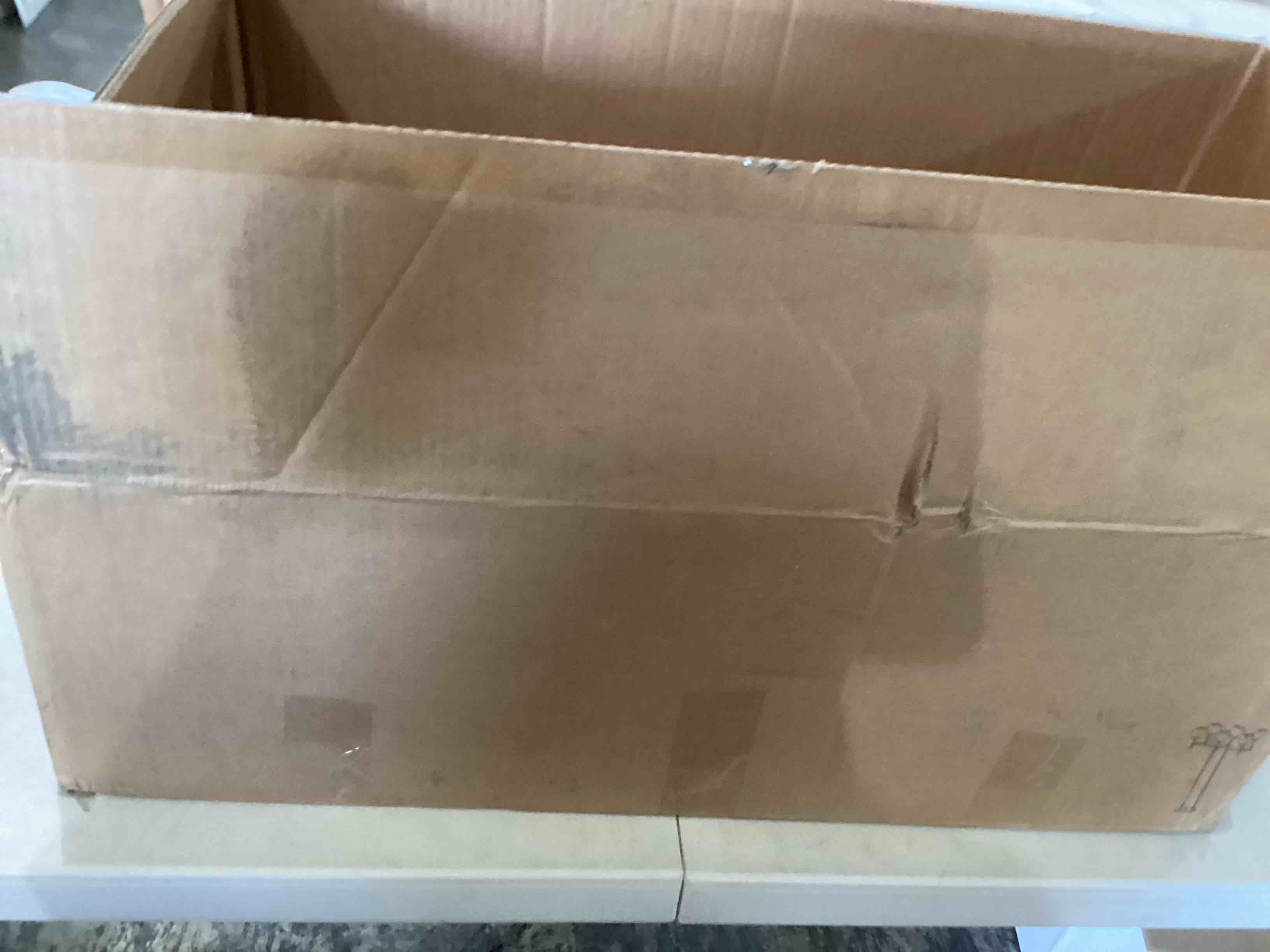https://s3.amazonaws.com/lotting-images-prod/bidfta/BLU6151376_1723579251279.jpeg