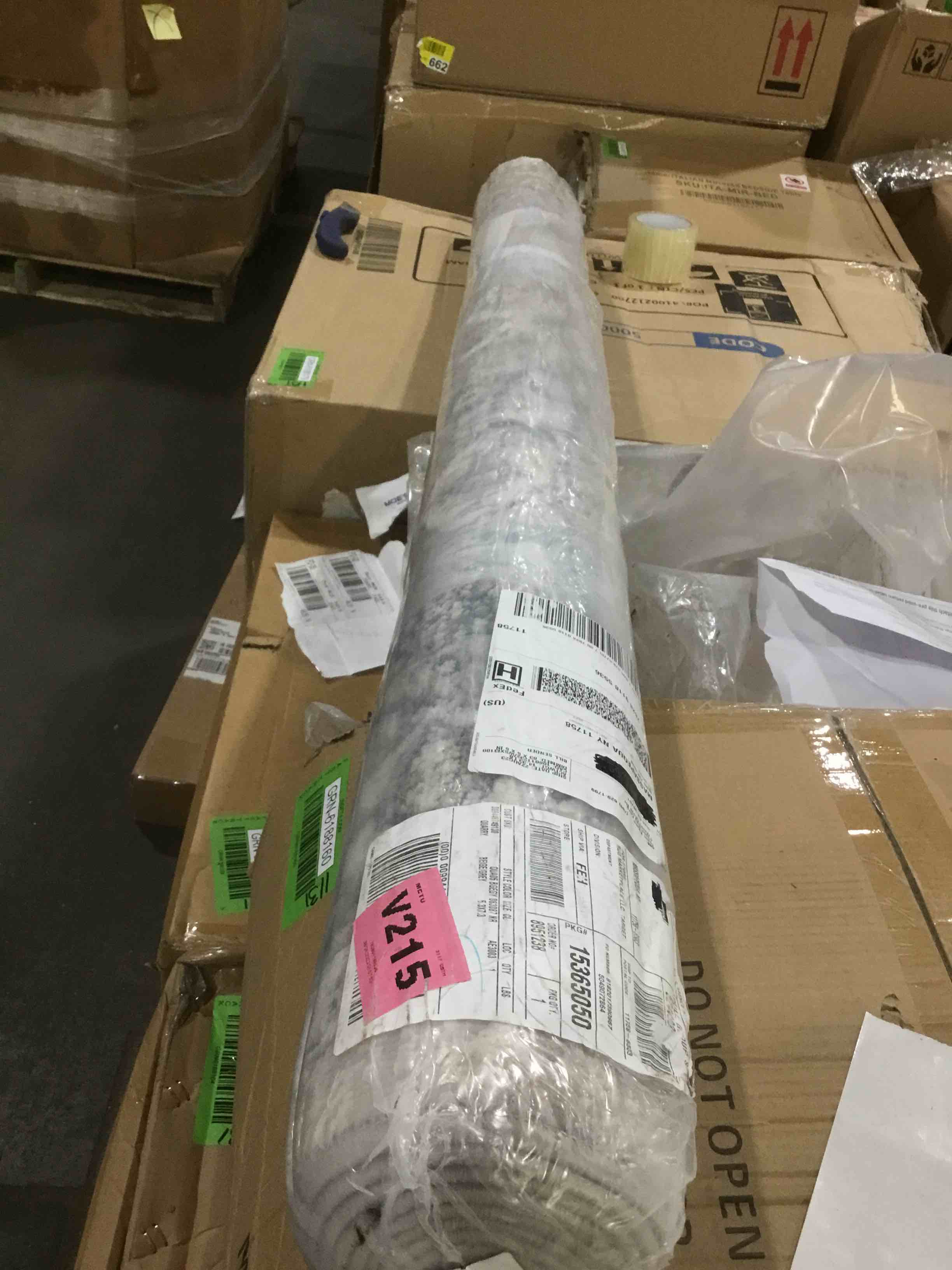 https://s3.amazonaws.com/lotting-images-prod/bidfta/BLU6180449_1715982625836.jpeg