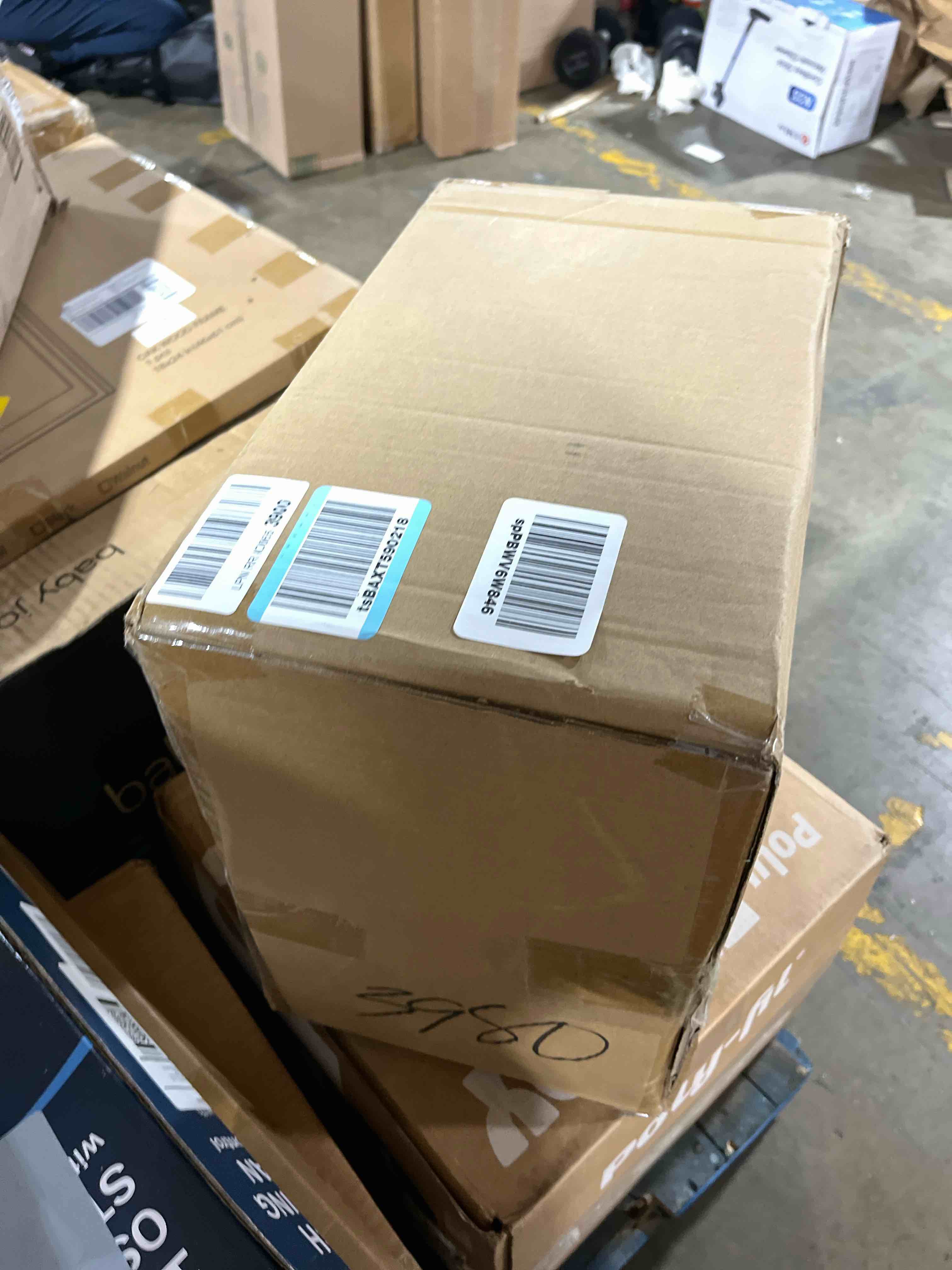 https://s3.amazonaws.com/lotting-images-prod/bidfta/BLU6188743_1714506405913.jpeg