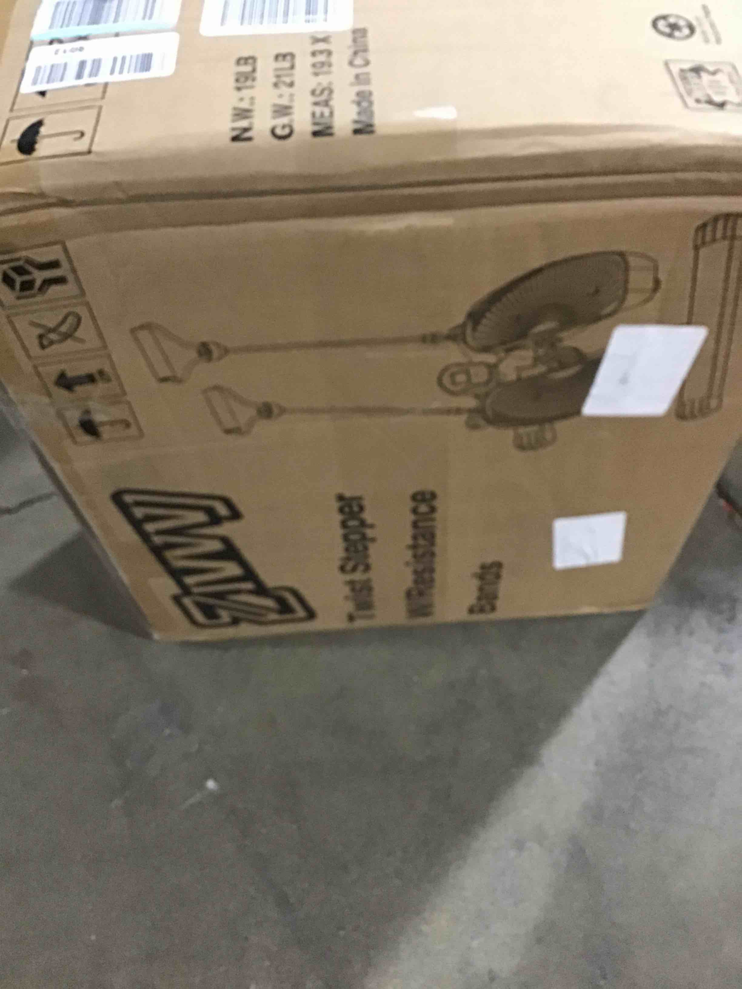 https://s3.amazonaws.com/lotting-images-prod/bidfta/BLU6188791_1714506141038.jpeg