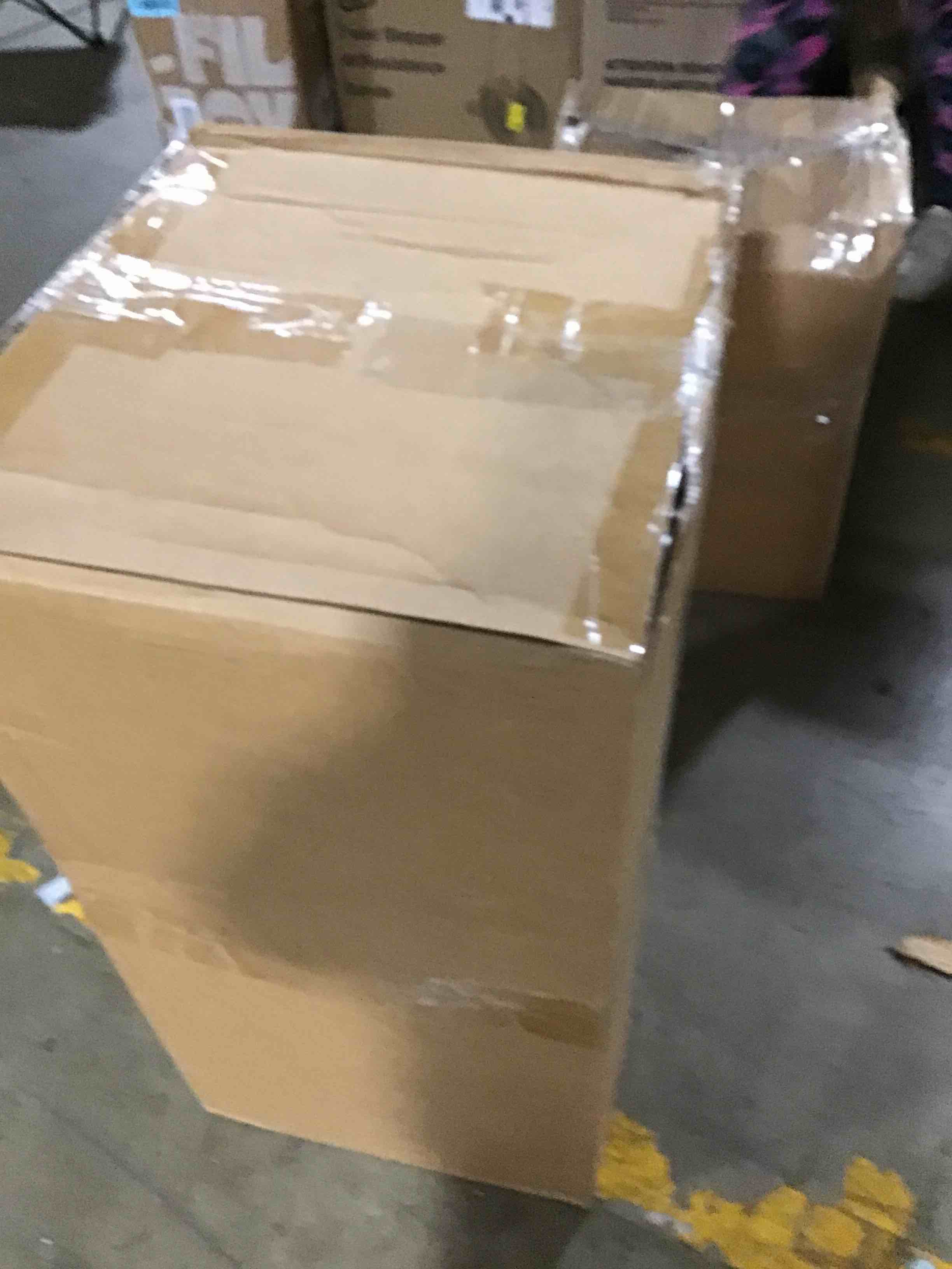 https://s3.amazonaws.com/lotting-images-prod/bidfta/BLU6188795_1714506946434.jpeg
