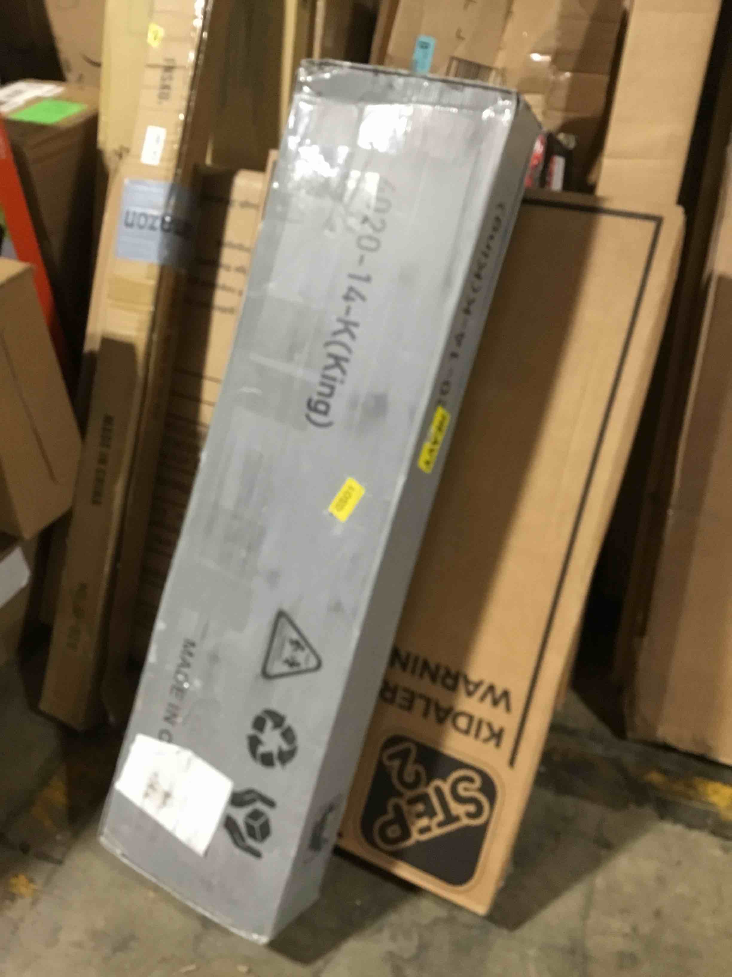 https://s3.amazonaws.com/lotting-images-prod/bidfta/BLU6190390_1714659856558.jpeg