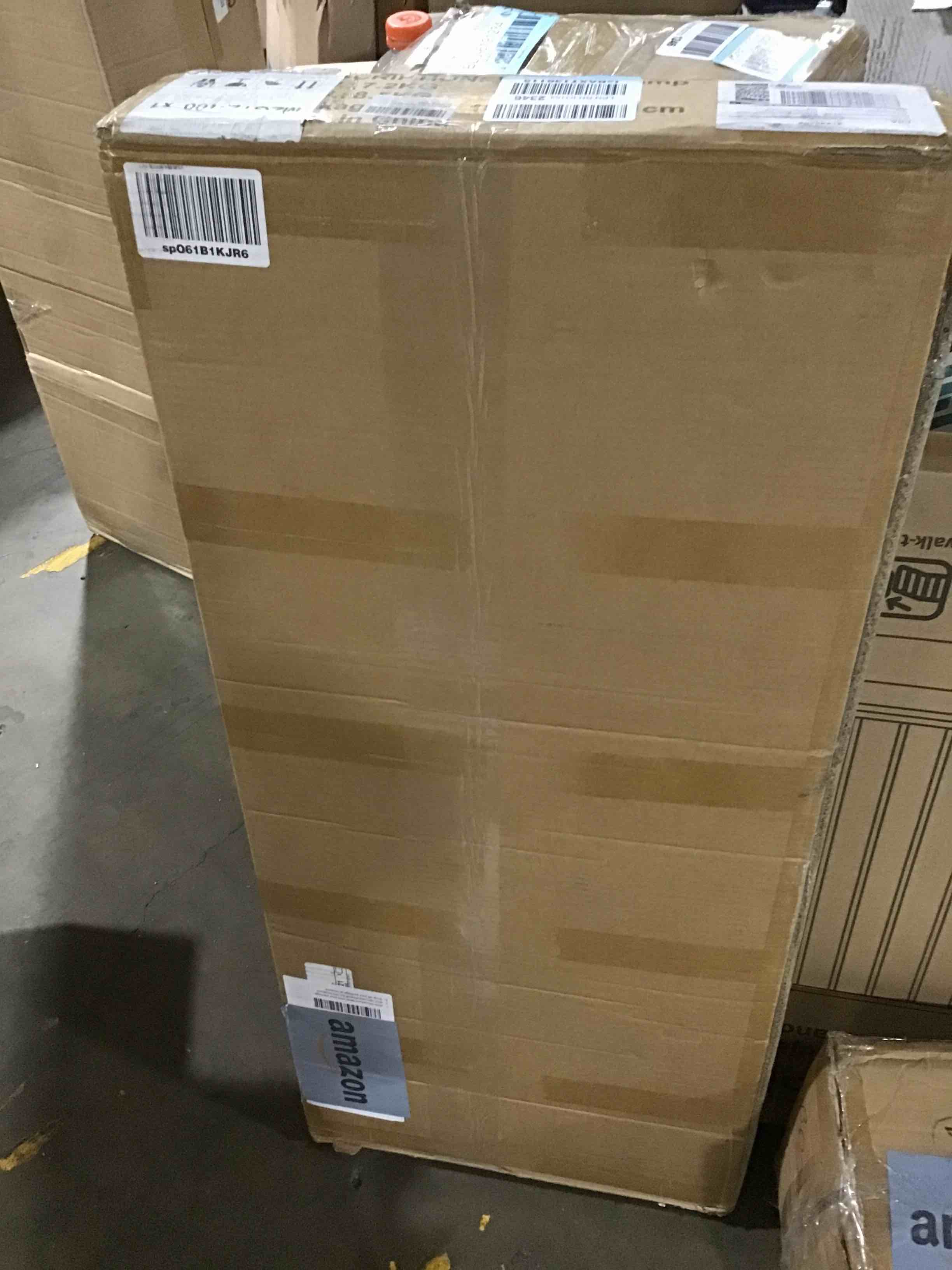 https://s3.amazonaws.com/lotting-images-prod/bidfta/BLU6191239_1715777020390.jpeg