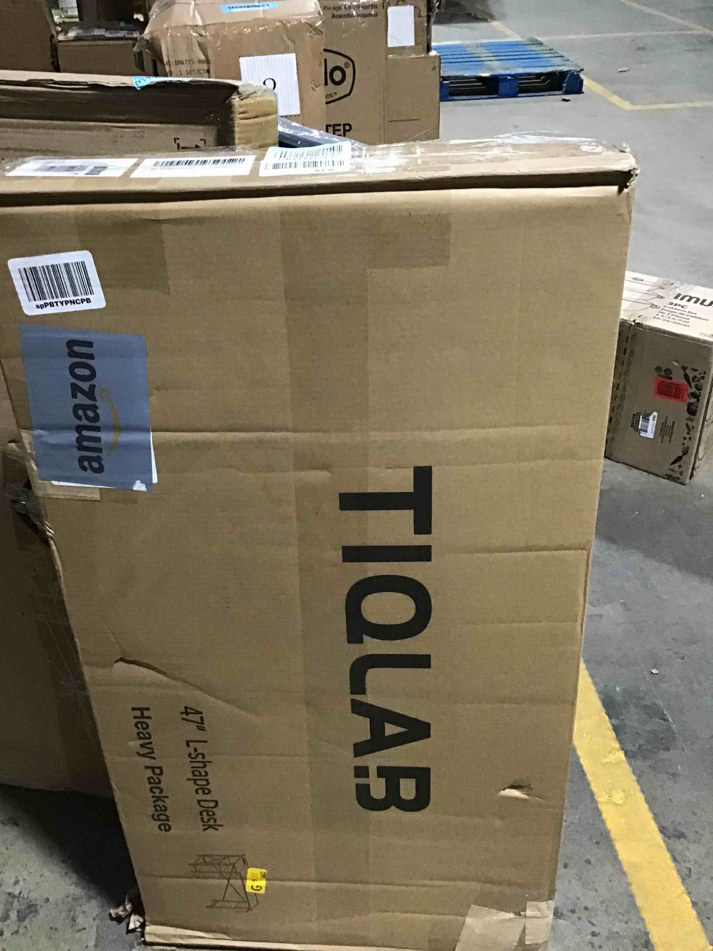 https://s3.amazonaws.com/lotting-images-prod/bidfta/BLU6191361_1715894694585.jpeg