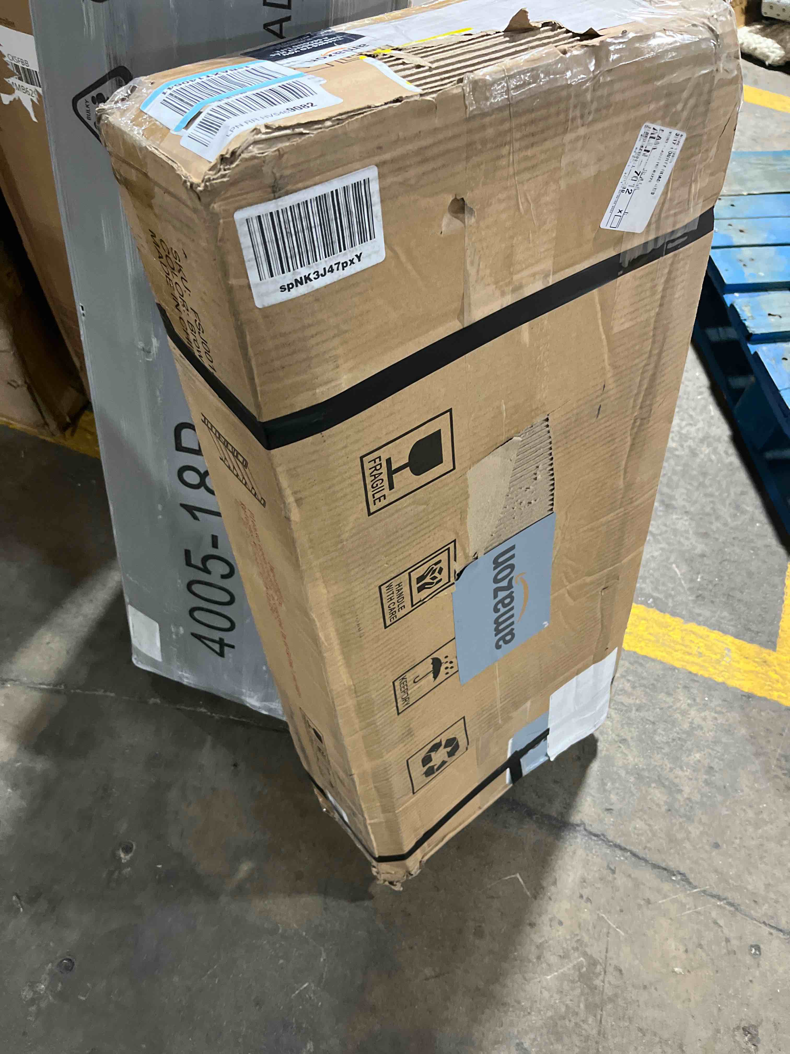 https://s3.amazonaws.com/lotting-images-prod/bidfta/BLU6191396_1715953996678.jpeg
