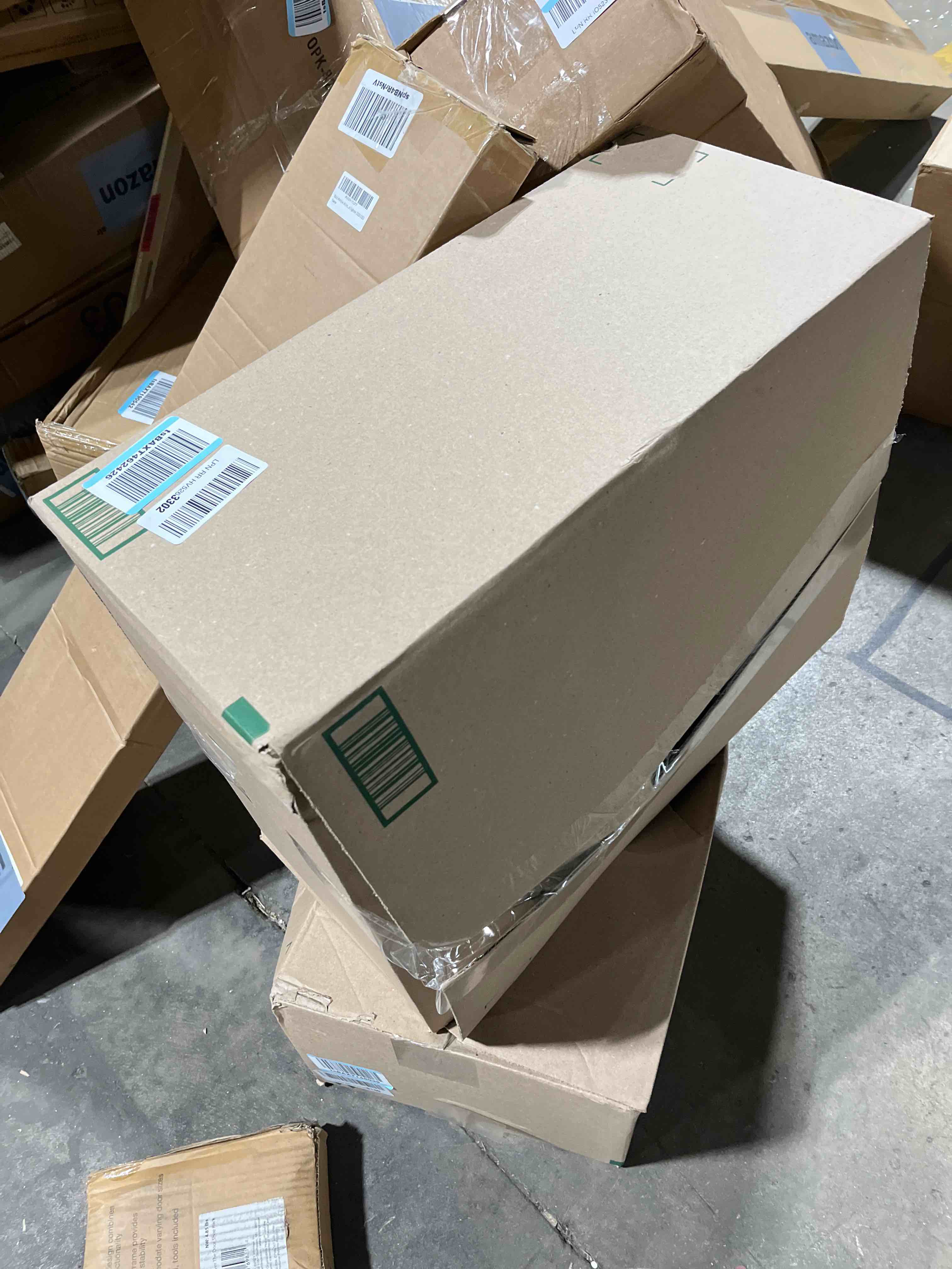 https://s3.amazonaws.com/lotting-images-prod/bidfta/BLU6191405_1715955858863.jpeg