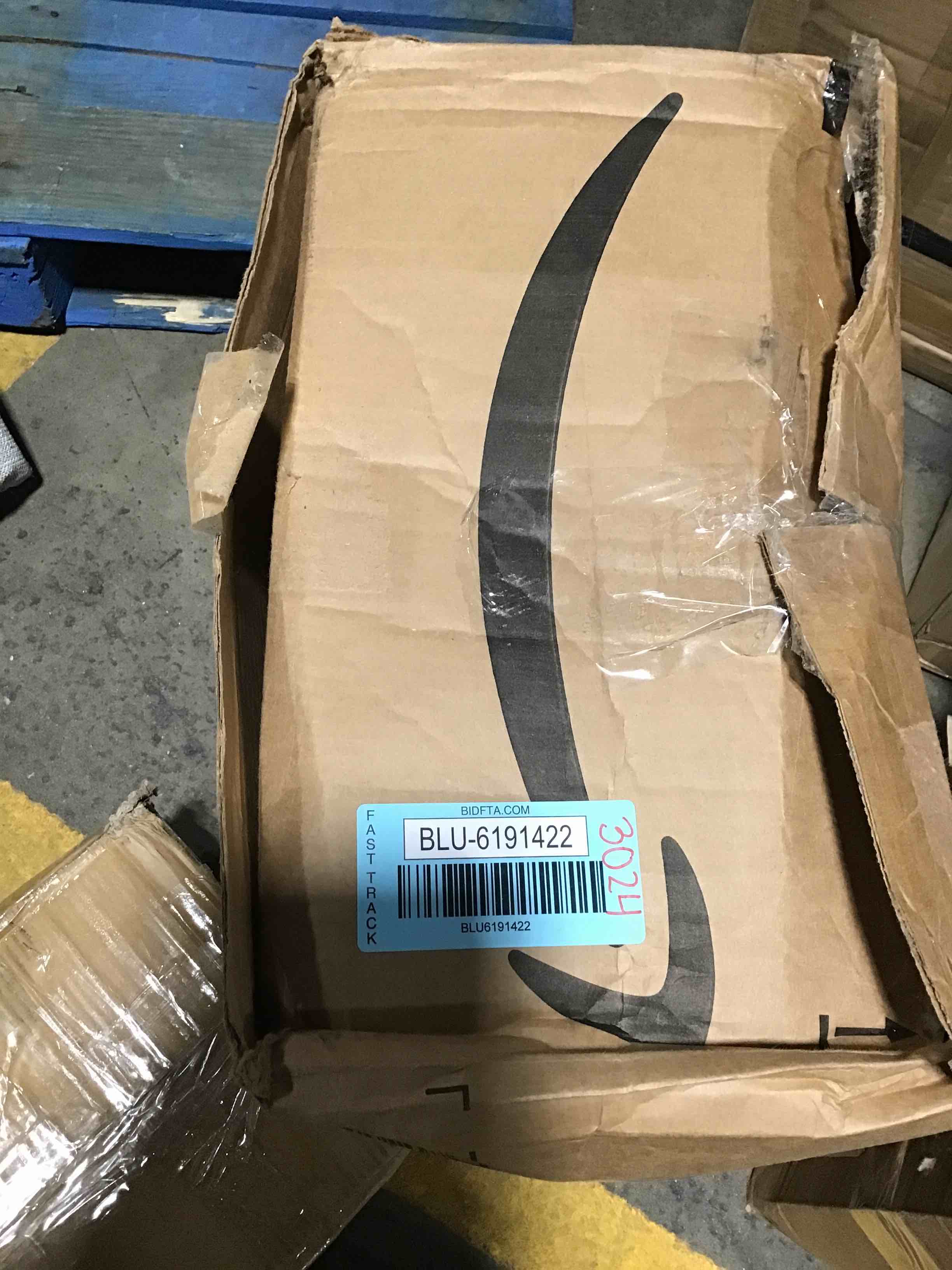 https://s3.amazonaws.com/lotting-images-prod/bidfta/BLU6191422_1715954738394.jpeg
