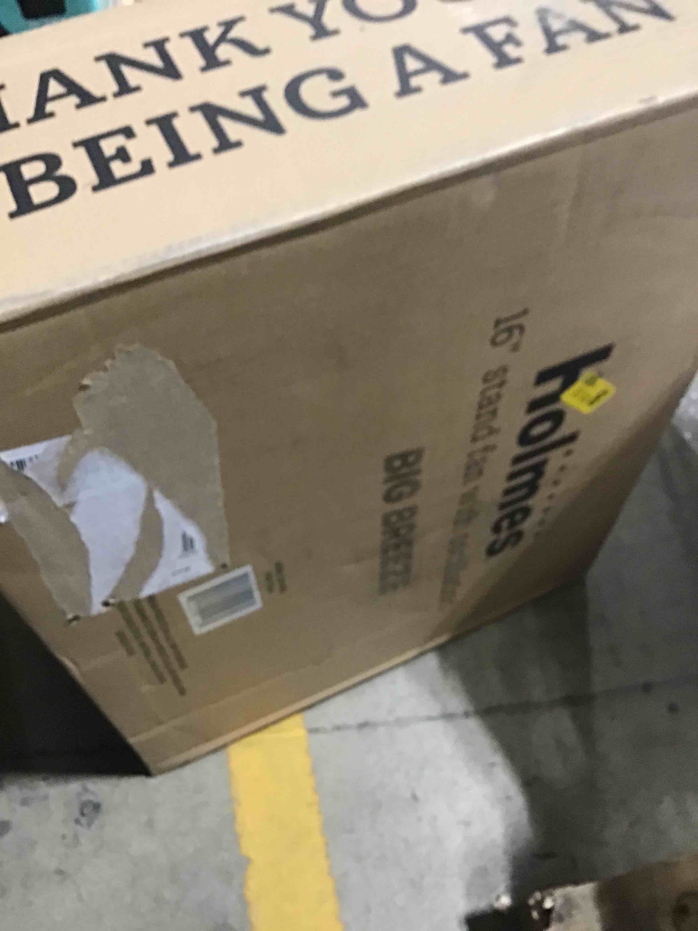 https://s3.amazonaws.com/lotting-images-prod/bidfta/BLU6191746_1716912965882.jpeg