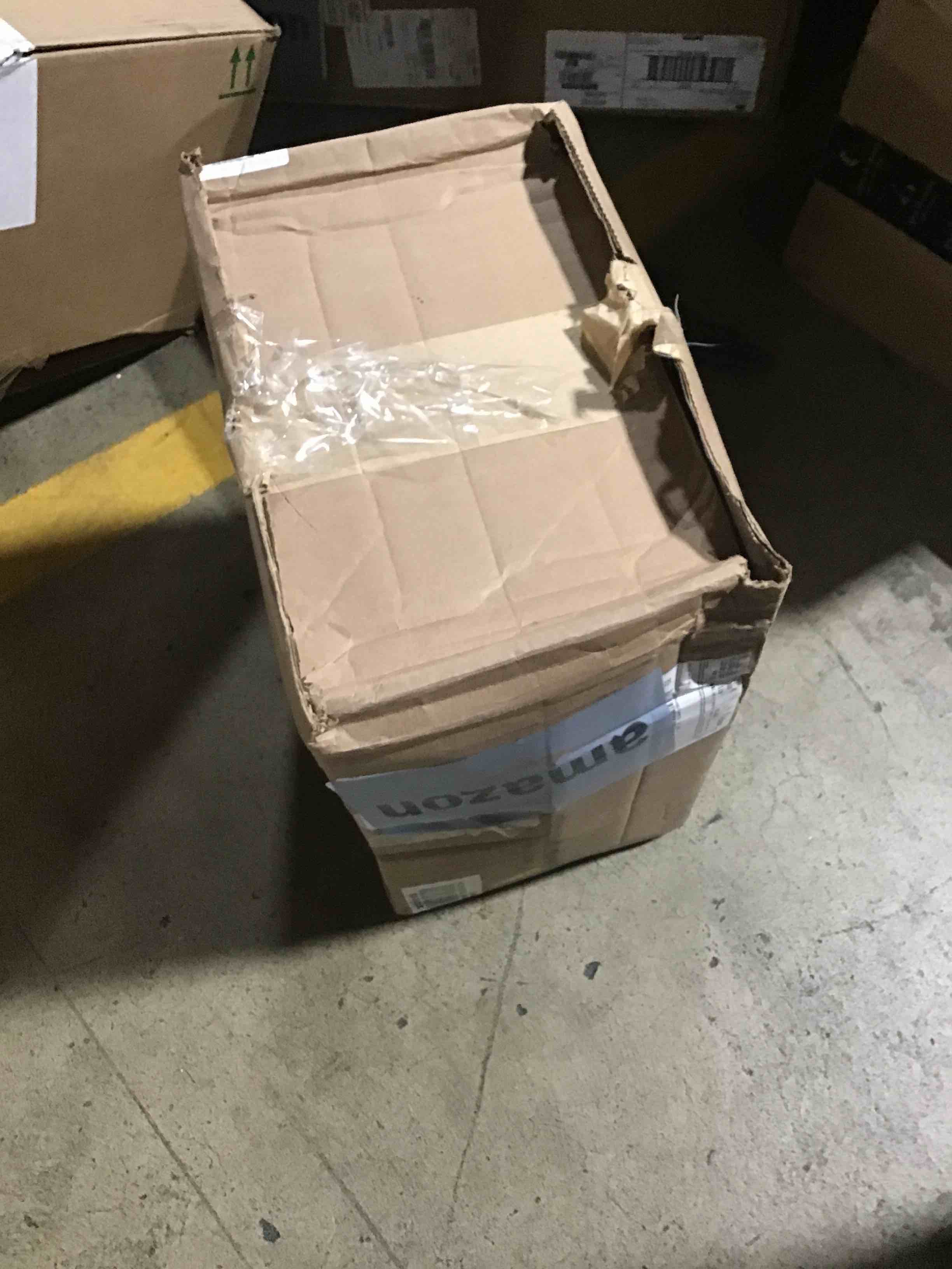 https://s3.amazonaws.com/lotting-images-prod/bidfta/BLU6191781_1716907980586.jpeg