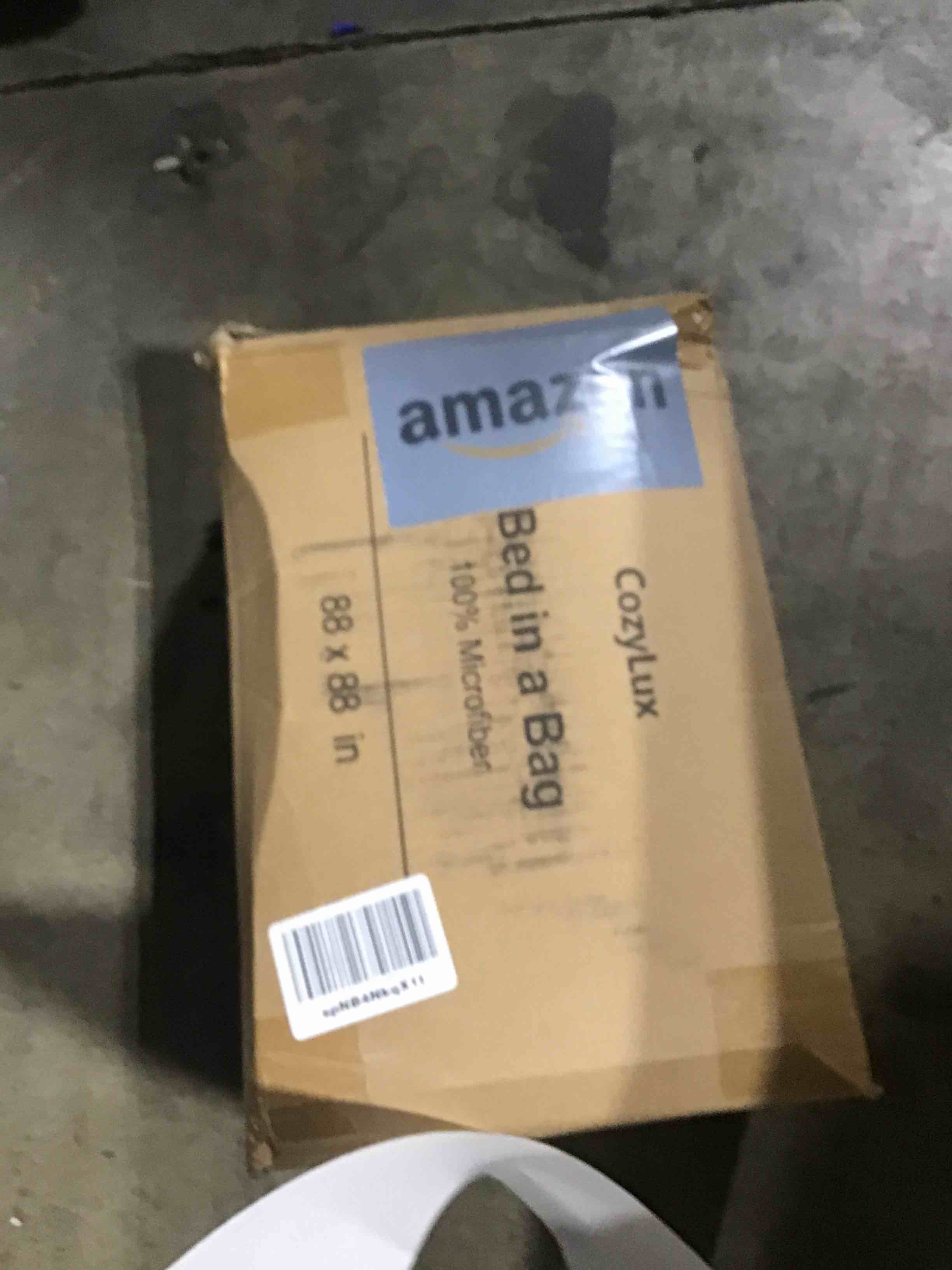 https://s3.amazonaws.com/lotting-images-prod/bidfta/BLU6191796_1716908776167.jpeg