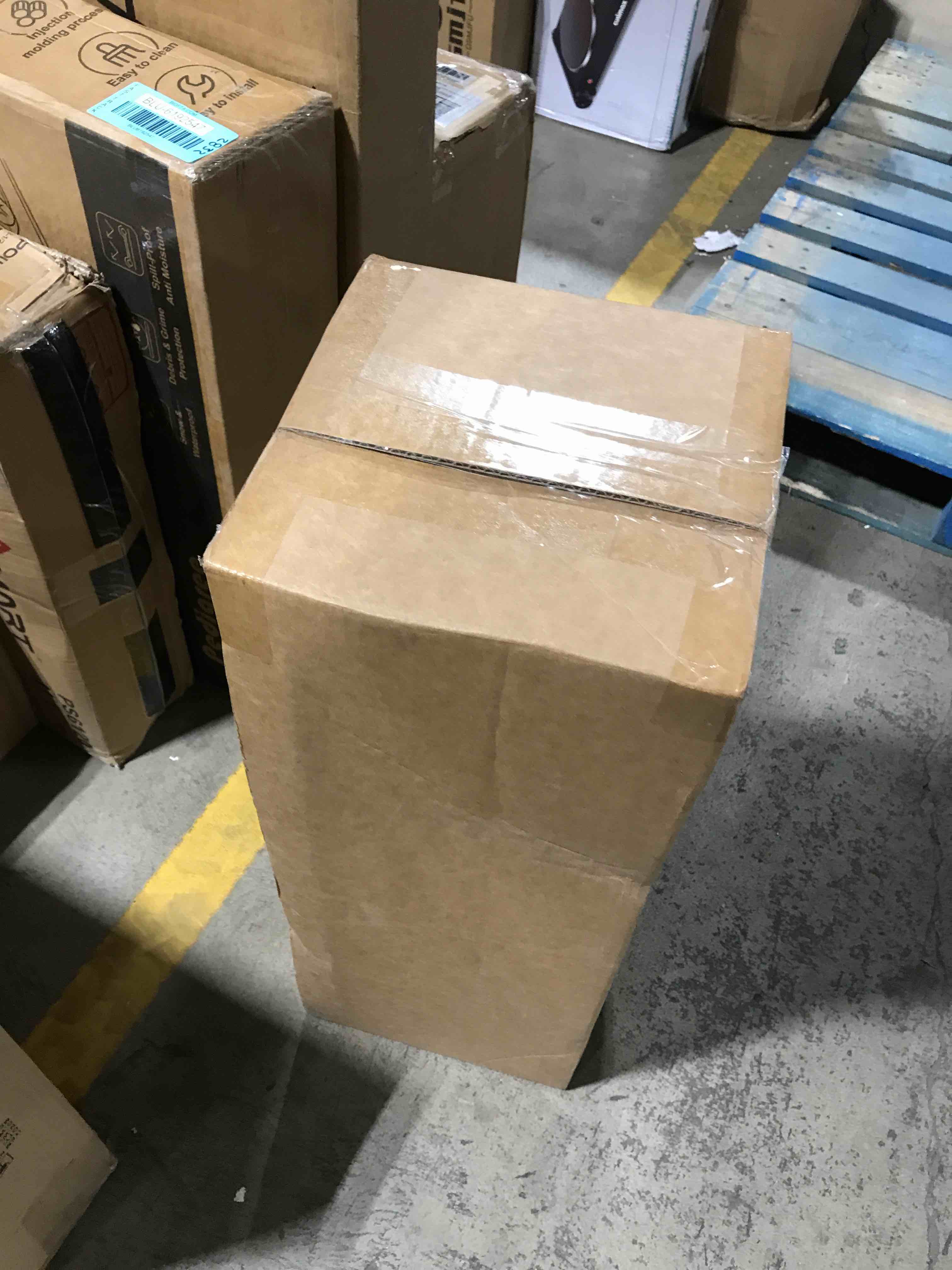 https://s3.amazonaws.com/lotting-images-prod/bidfta/BLU6192549_1715197841210.jpeg