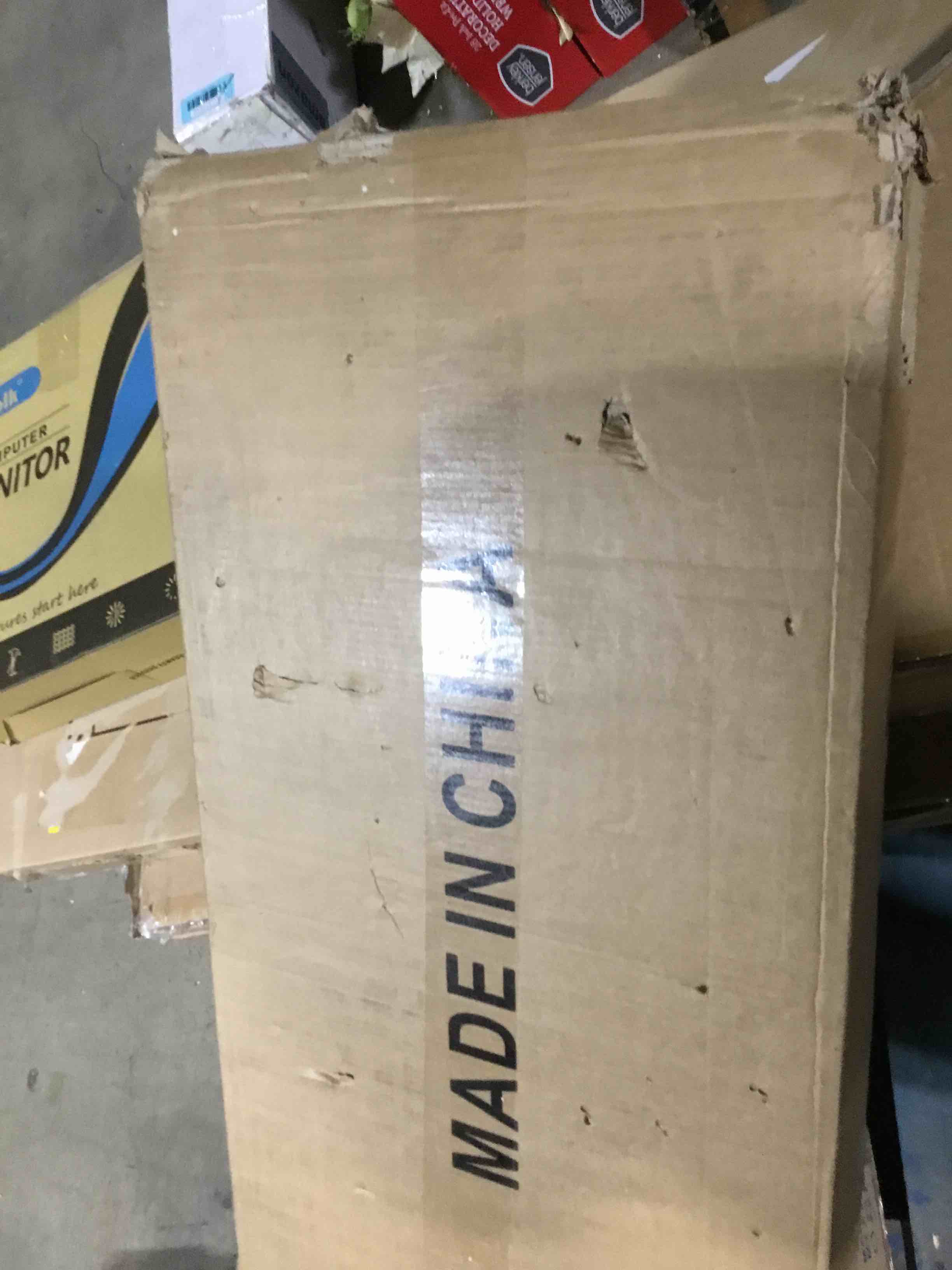https://s3.amazonaws.com/lotting-images-prod/bidfta/BLU6192594_1715197306786.jpeg