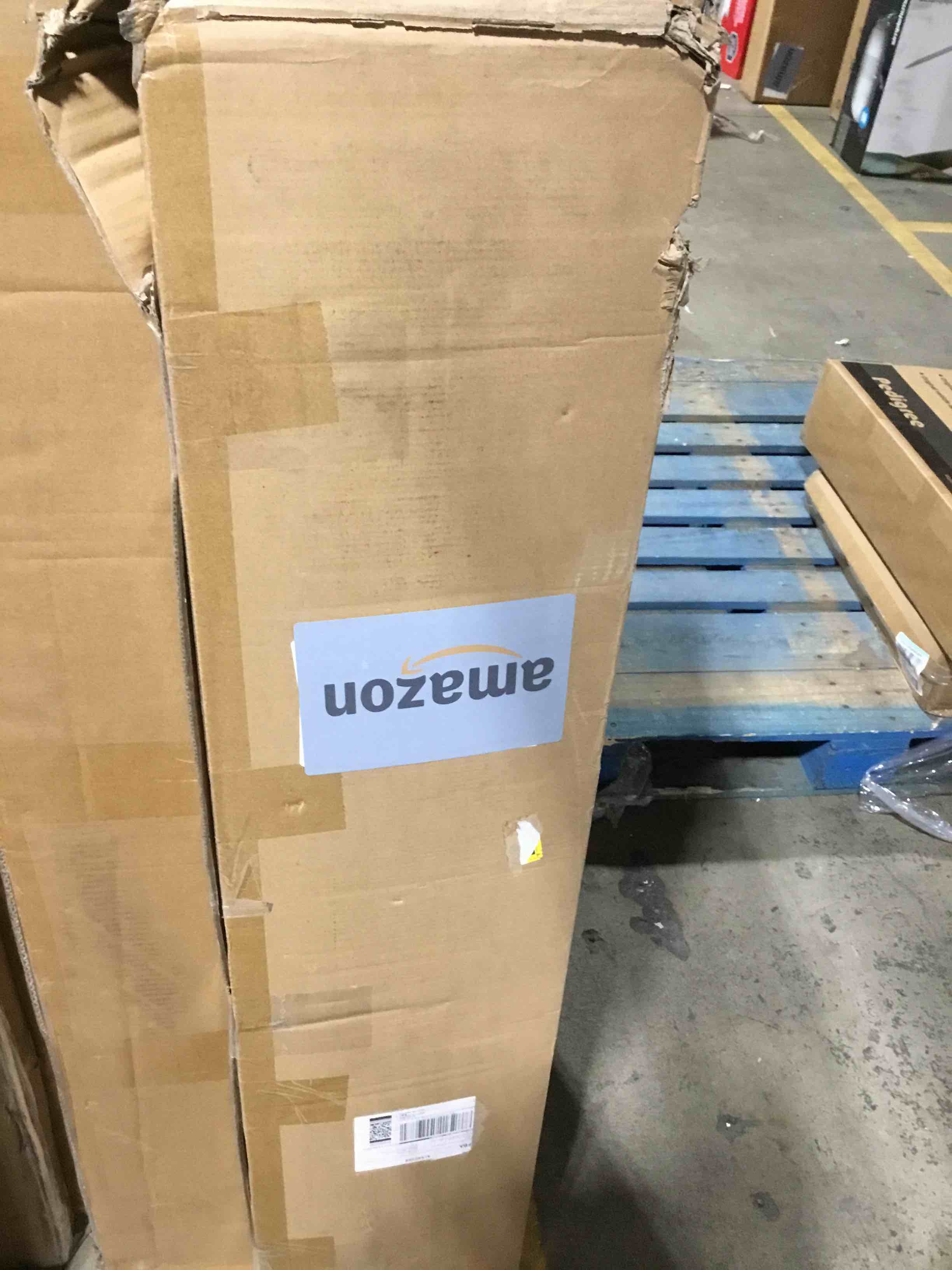 https://s3.amazonaws.com/lotting-images-prod/bidfta/BLU6192598_1715197503699.jpeg