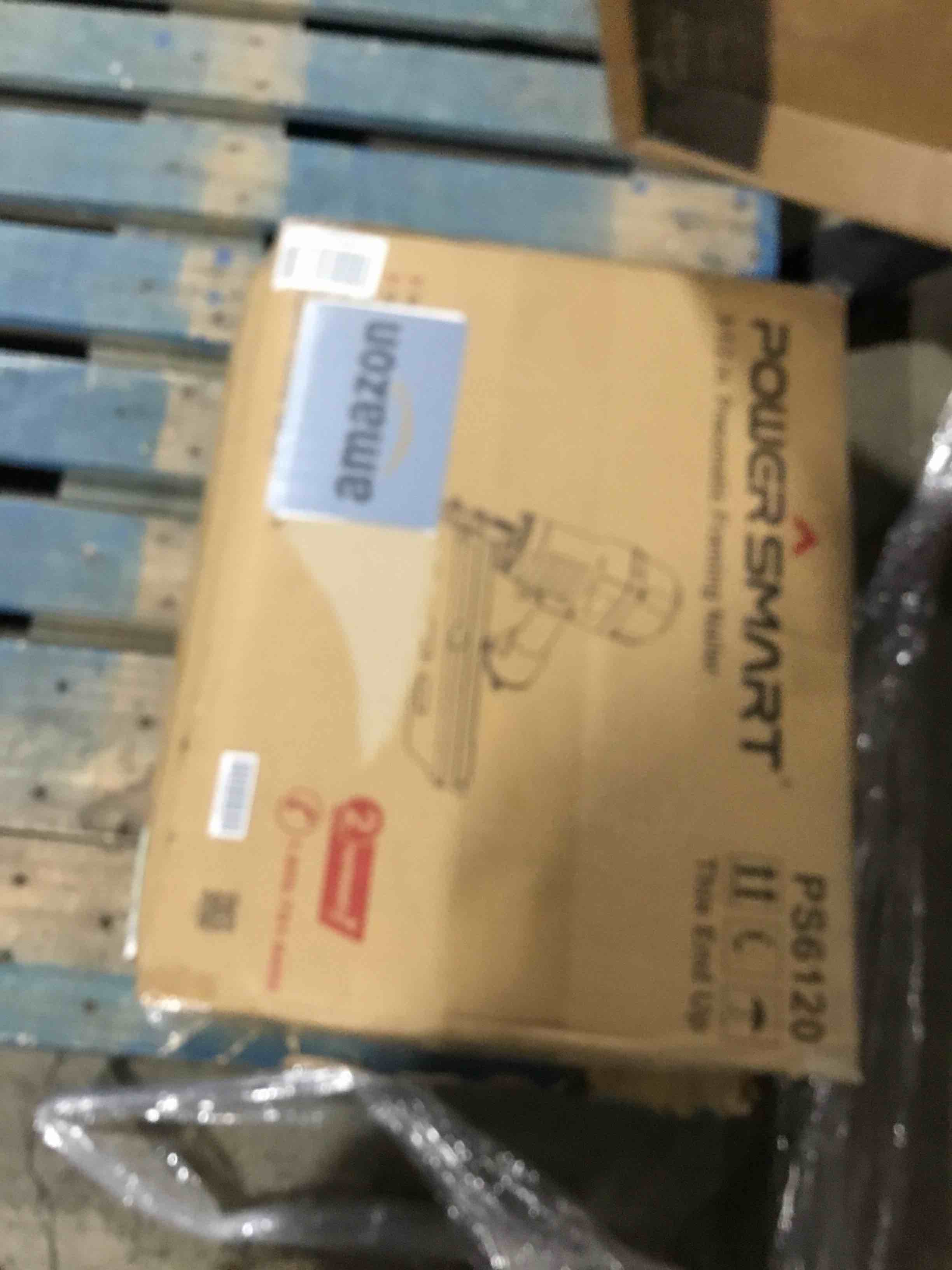 https://s3.amazonaws.com/lotting-images-prod/bidfta/BLU6192599_1715197625516.jpeg