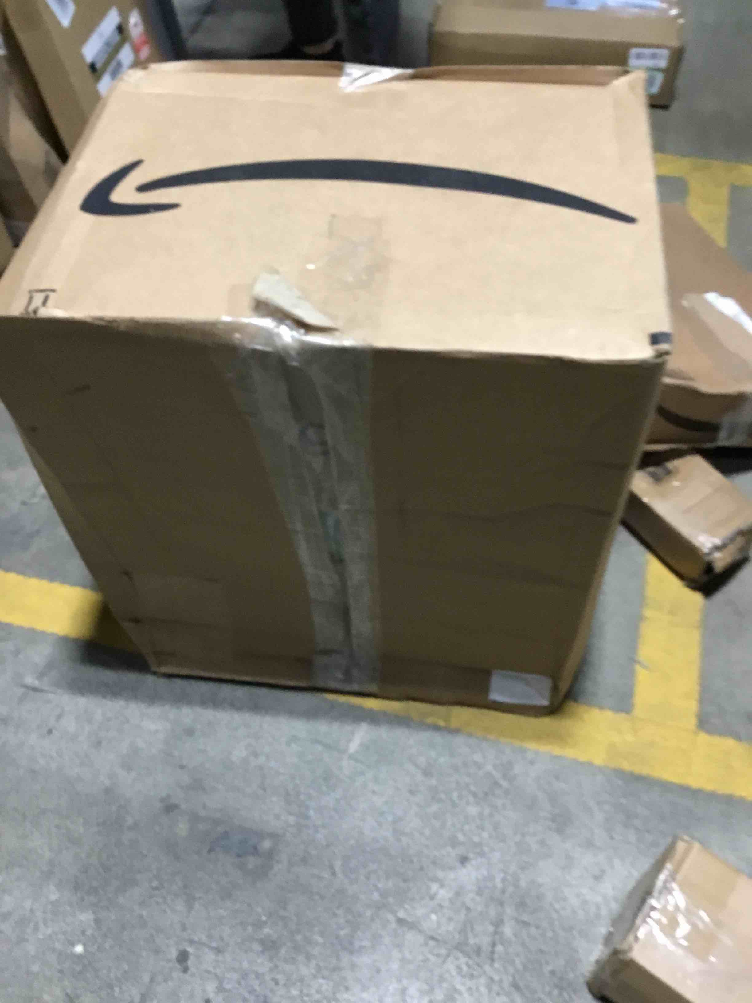https://s3.amazonaws.com/lotting-images-prod/bidfta/BLU6192604_1715197888122.jpeg