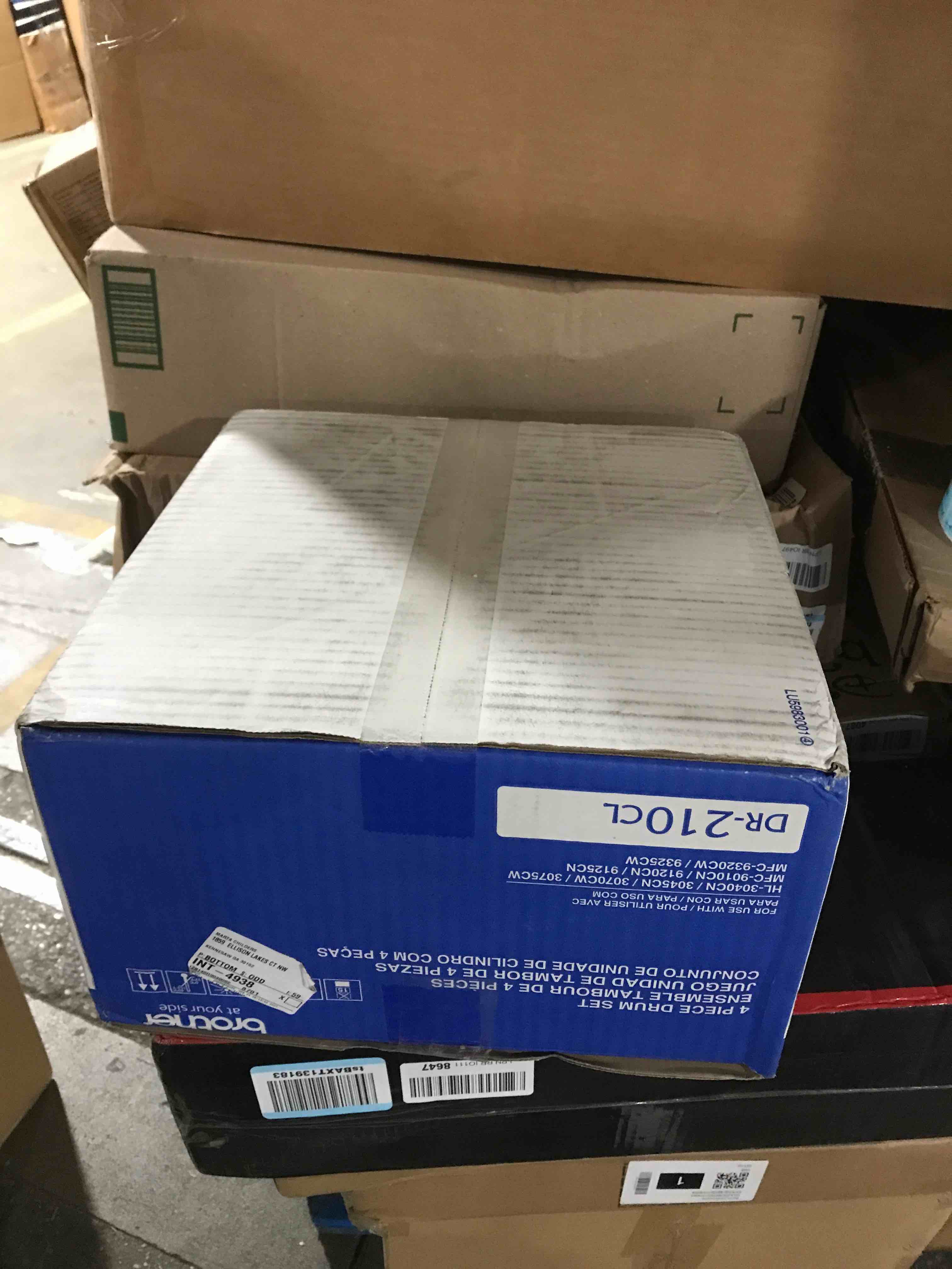 https://s3.amazonaws.com/lotting-images-prod/bidfta/BLU6192950_1715608311538.jpeg