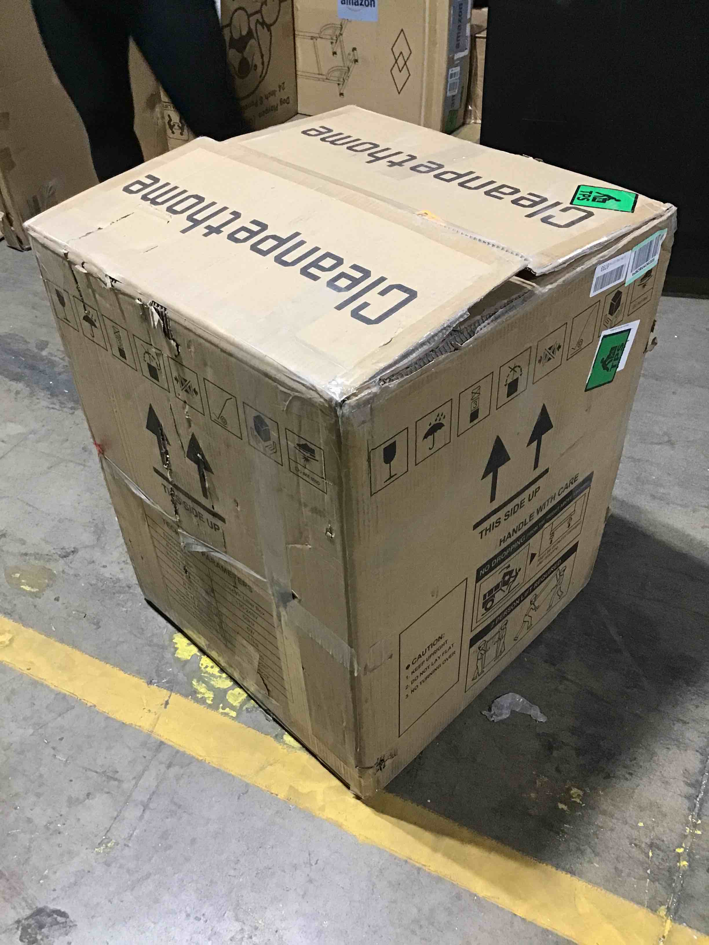 https://s3.amazonaws.com/lotting-images-prod/bidfta/BLU6194421_1716220690311.jpeg