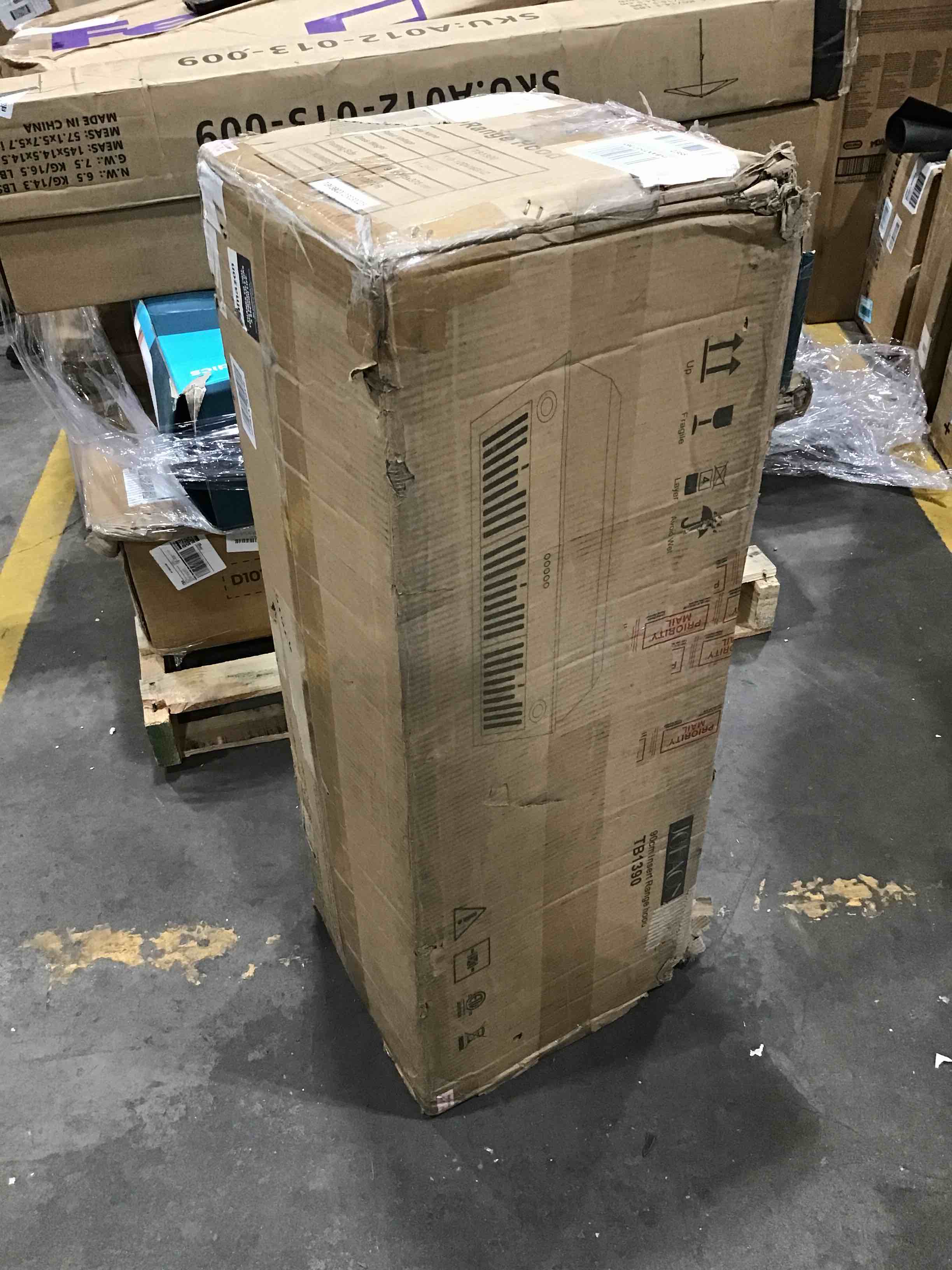 https://s3.amazonaws.com/lotting-images-prod/bidfta/BLU6194760_1716579735608.jpeg