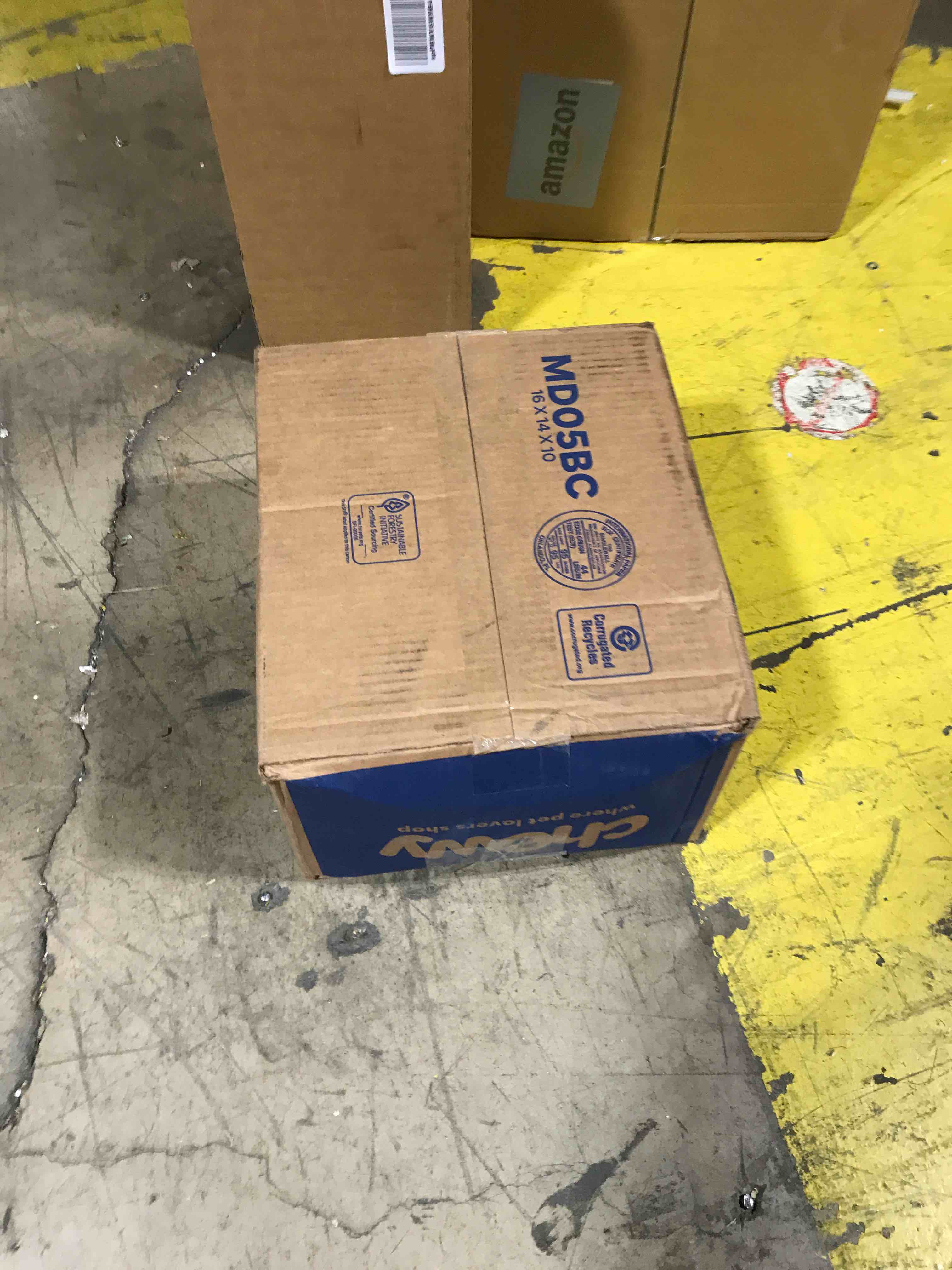 https://s3.amazonaws.com/lotting-images-prod/bidfta/BLU6195954_1714232443003.jpeg