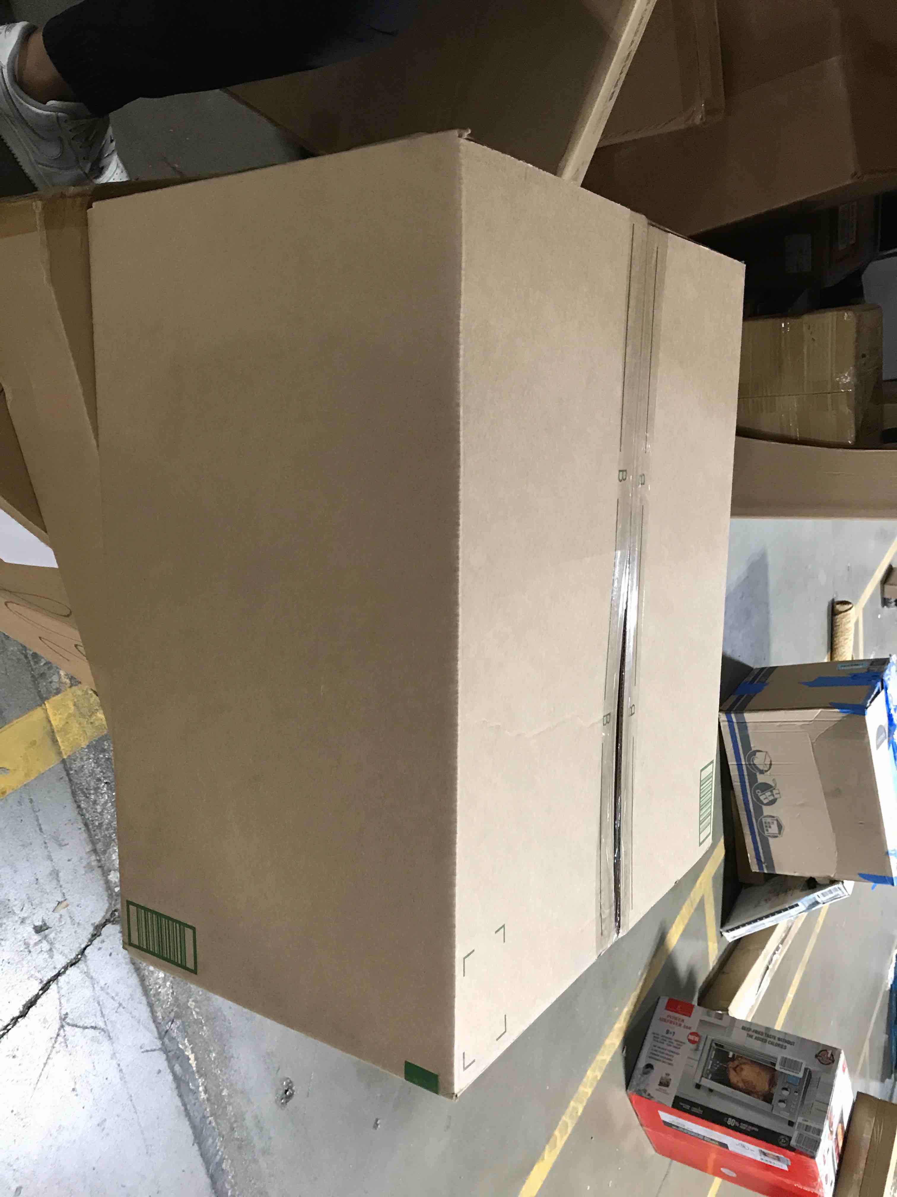 https://s3.amazonaws.com/lotting-images-prod/bidfta/BLU6196649_1715002948340.jpeg