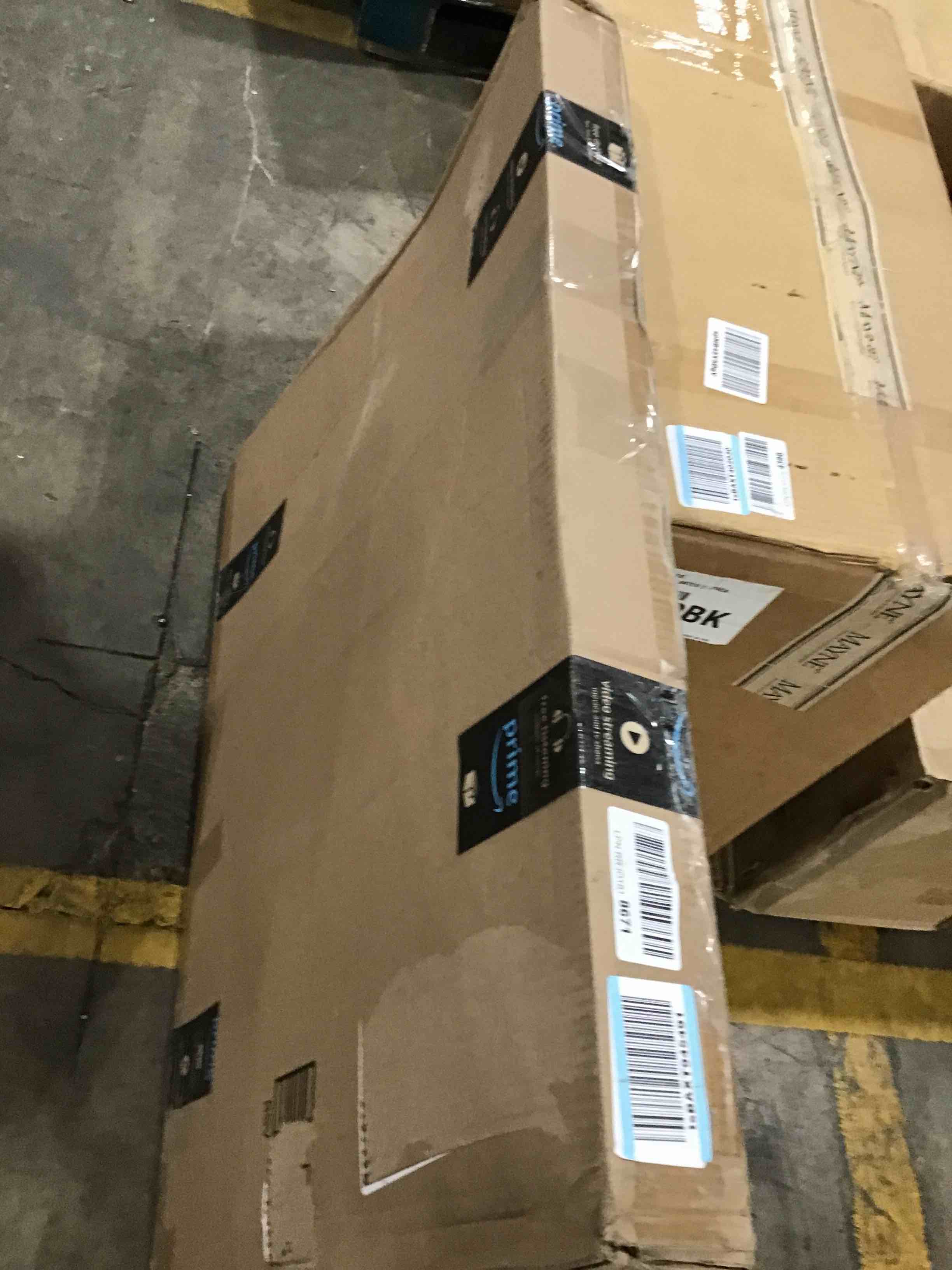 https://s3.amazonaws.com/lotting-images-prod/bidfta/BLU6197842_1716910563285.jpeg