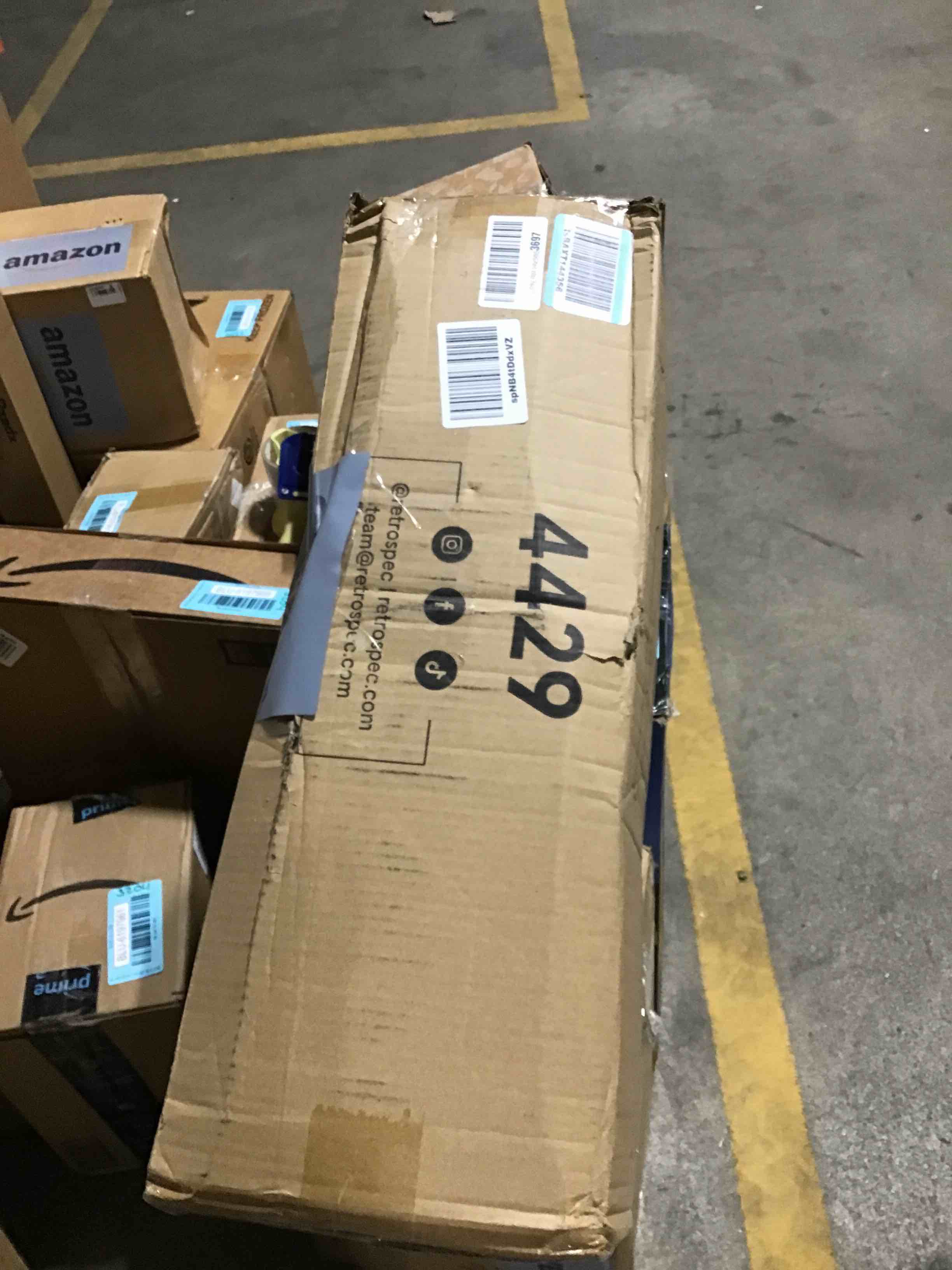 https://s3.amazonaws.com/lotting-images-prod/bidfta/BLU6197957_1716922796248.jpeg
