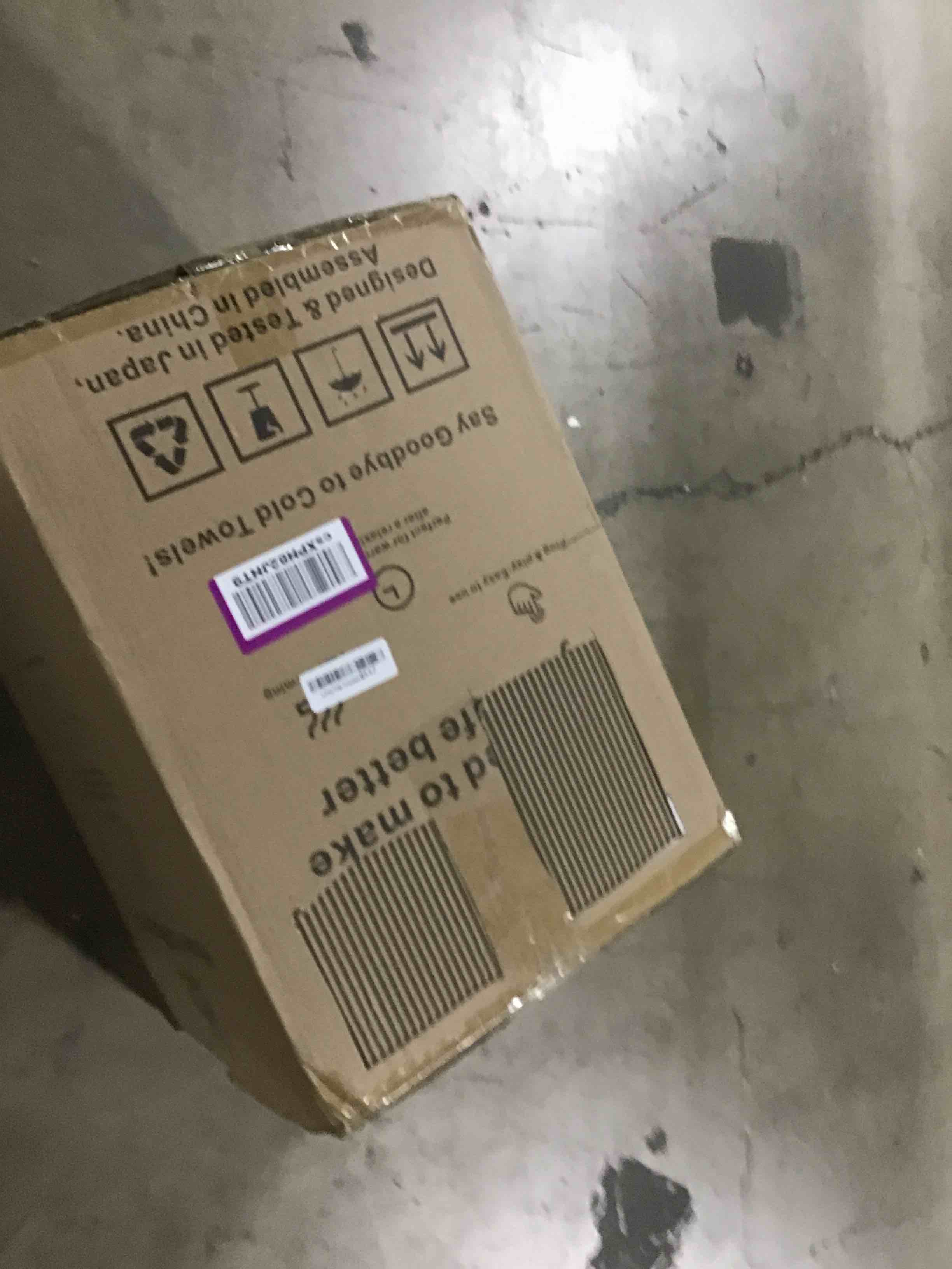 https://s3.amazonaws.com/lotting-images-prod/bidfta/BLU6198212_1717269097501.jpeg