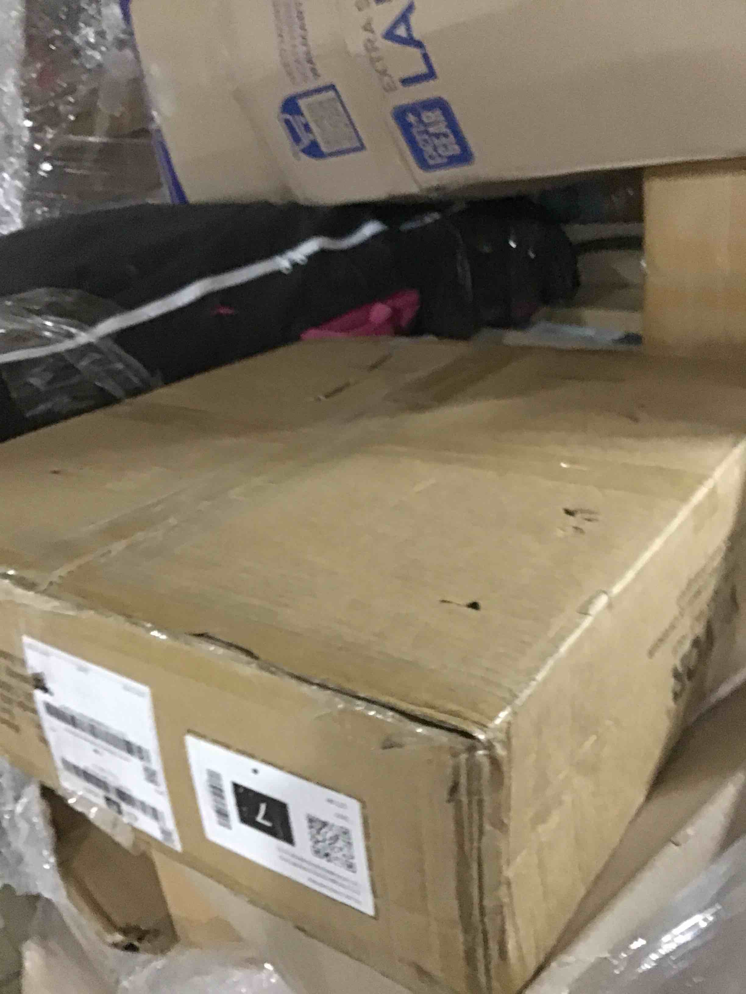 https://s3.amazonaws.com/lotting-images-prod/bidfta/BLU6199059_1714767597045.jpeg