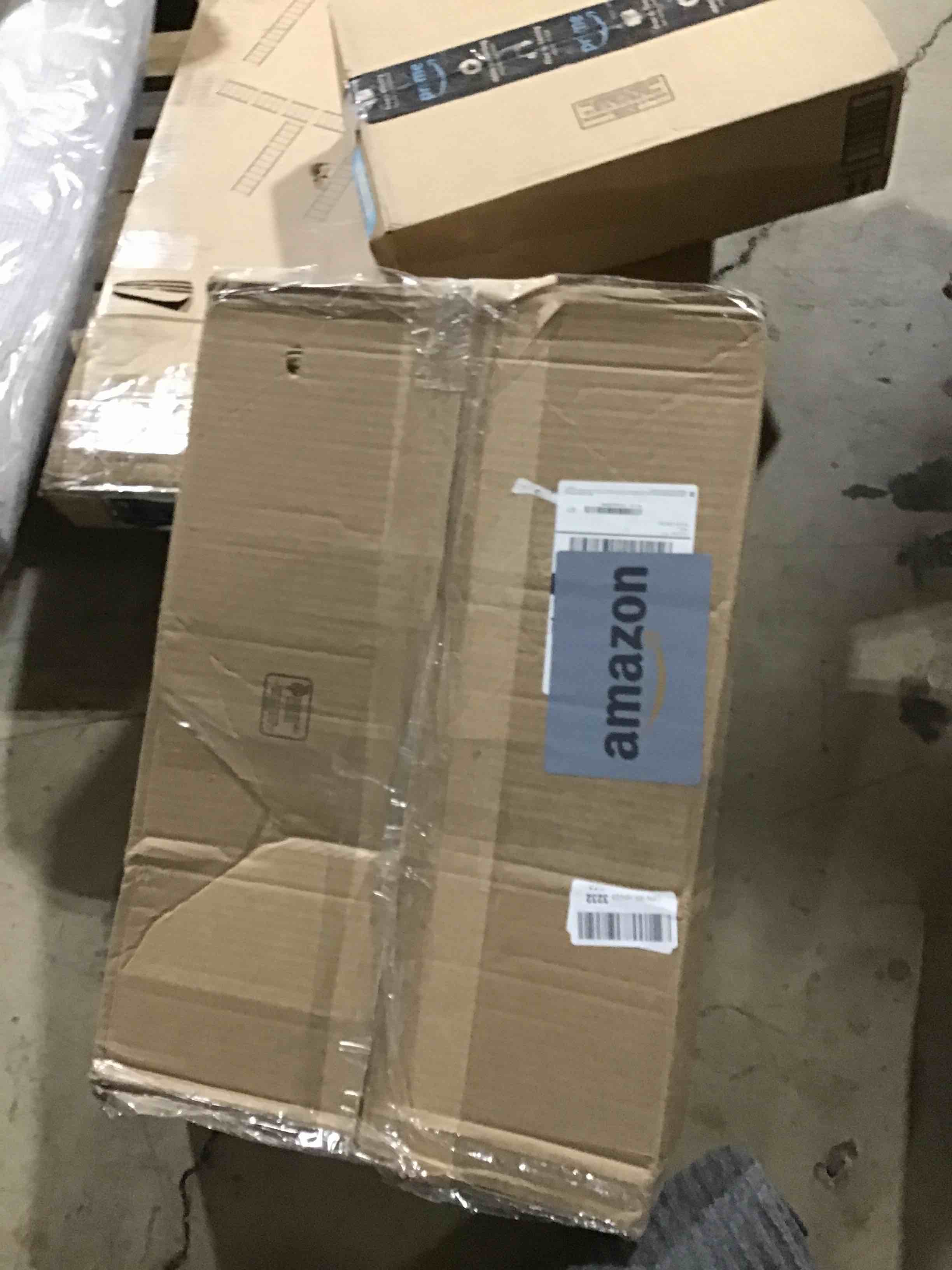 https://s3.amazonaws.com/lotting-images-prod/bidfta/BLU6199062_1714767498361.jpeg