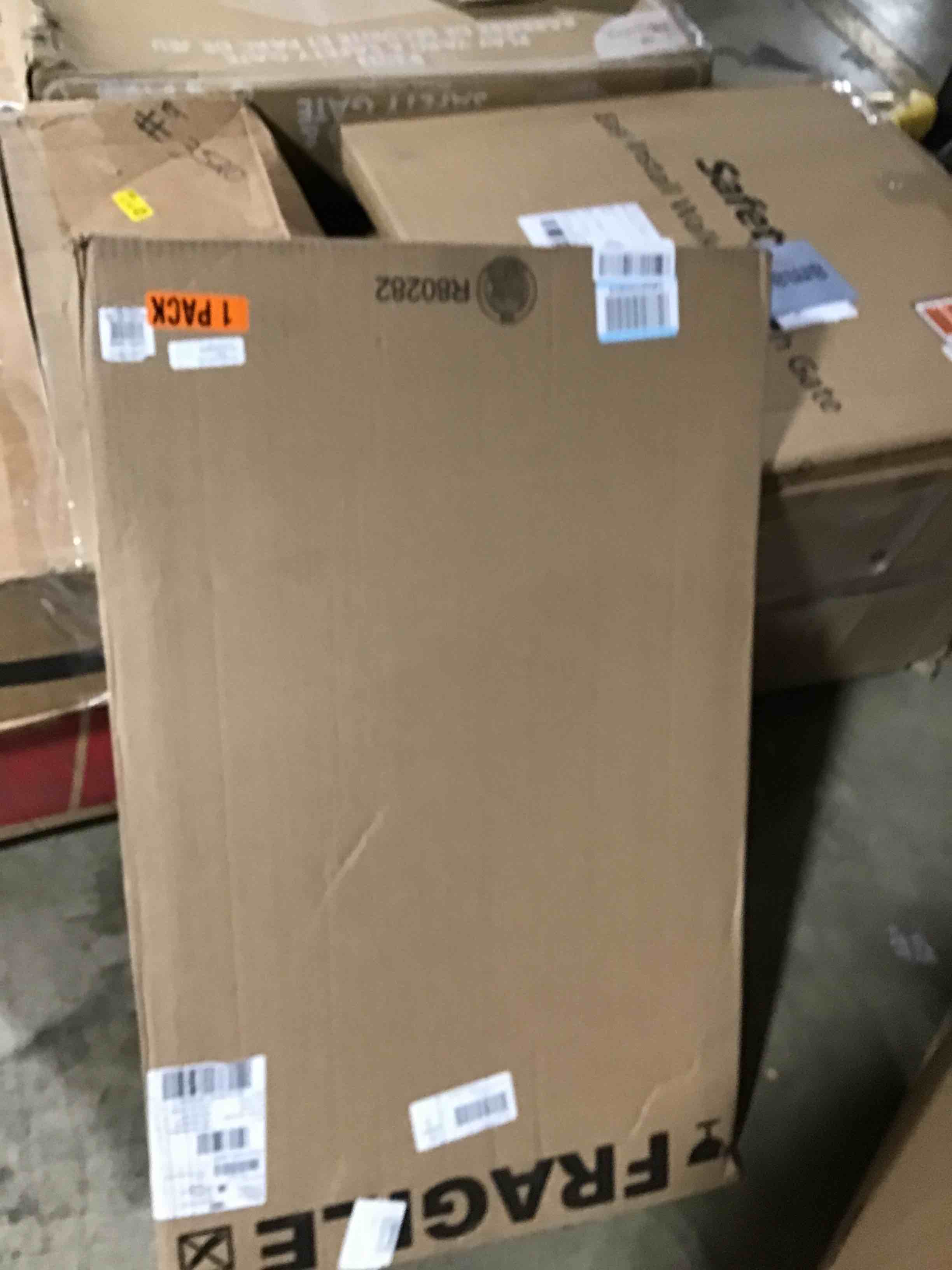 https://s3.amazonaws.com/lotting-images-prod/bidfta/BLU6199079_1714766125116.jpeg