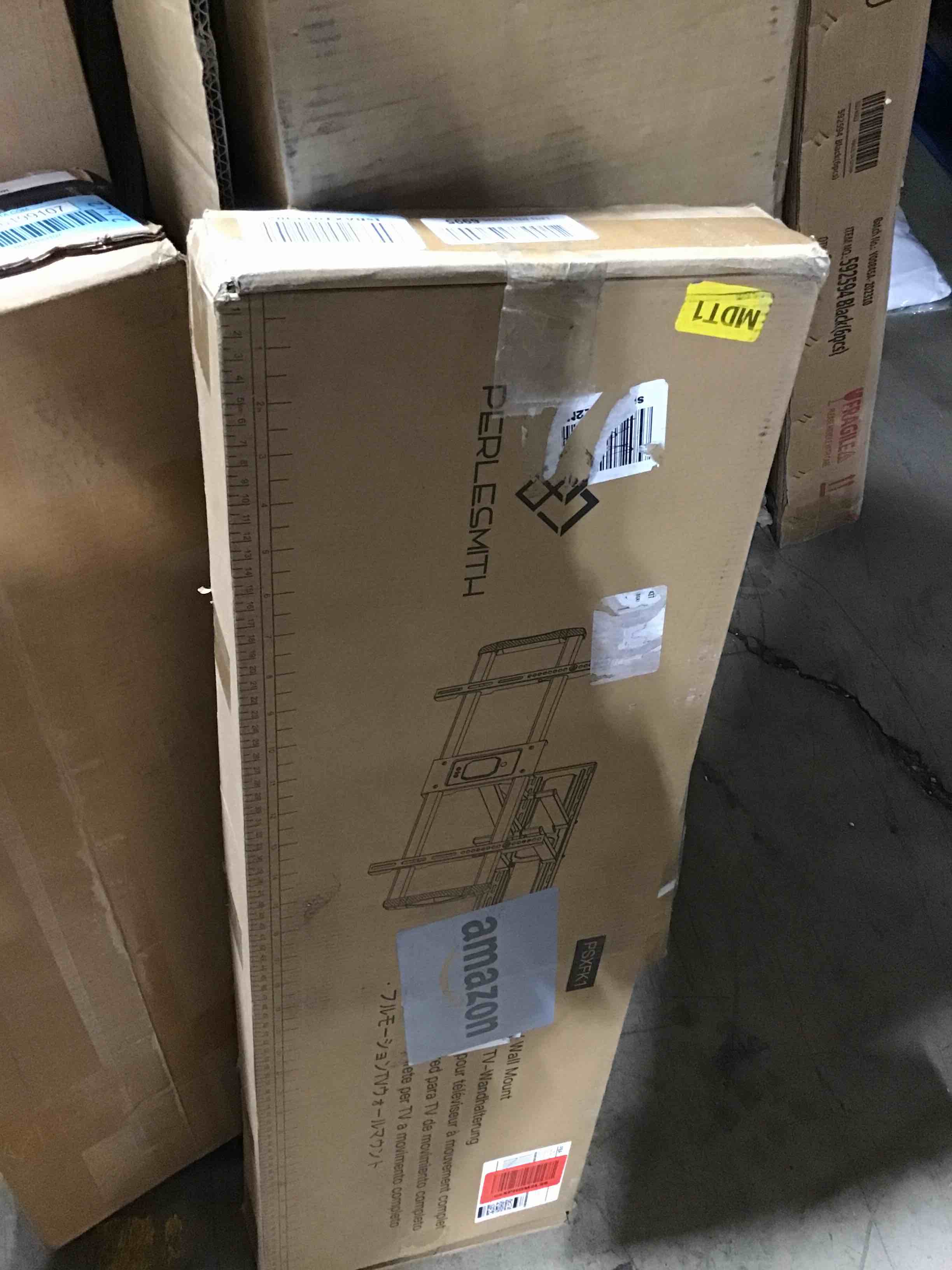 https://s3.amazonaws.com/lotting-images-prod/bidfta/BLU6199104_1714758308061.jpeg
