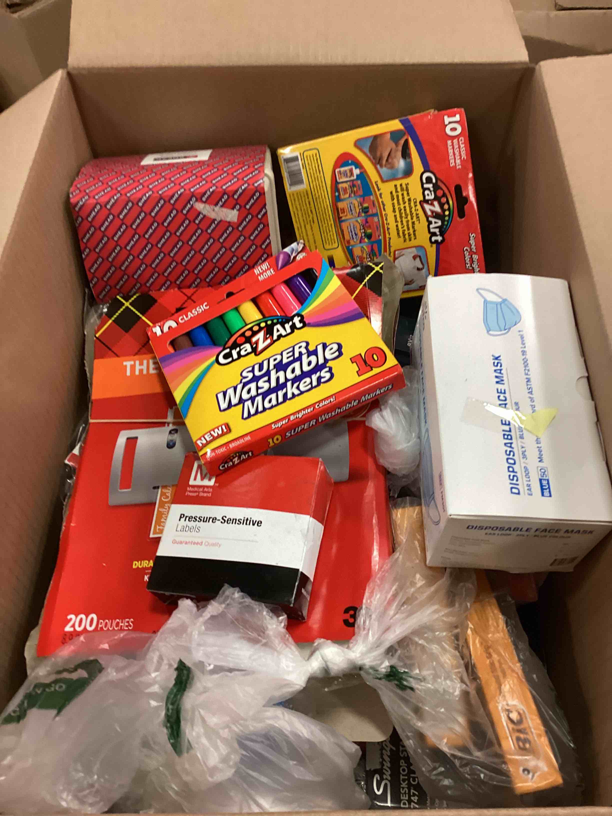 https://s3.amazonaws.com/lotting-images-prod/bidfta/BLU6206237_1713789113641.jpeg