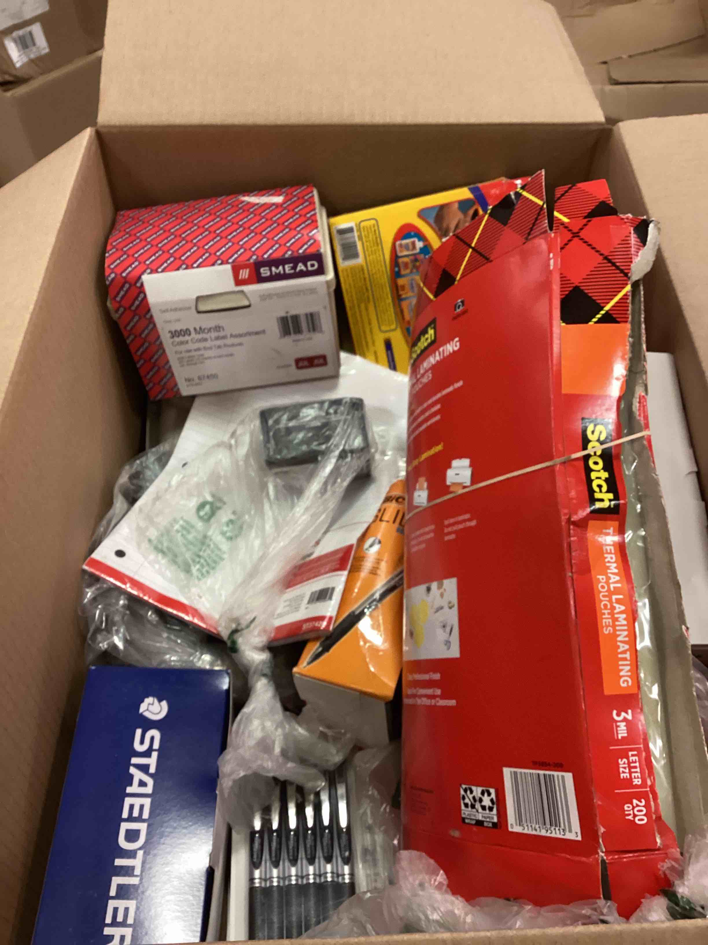 https://s3.amazonaws.com/lotting-images-prod/bidfta/BLU6206237_1713789128249.jpeg